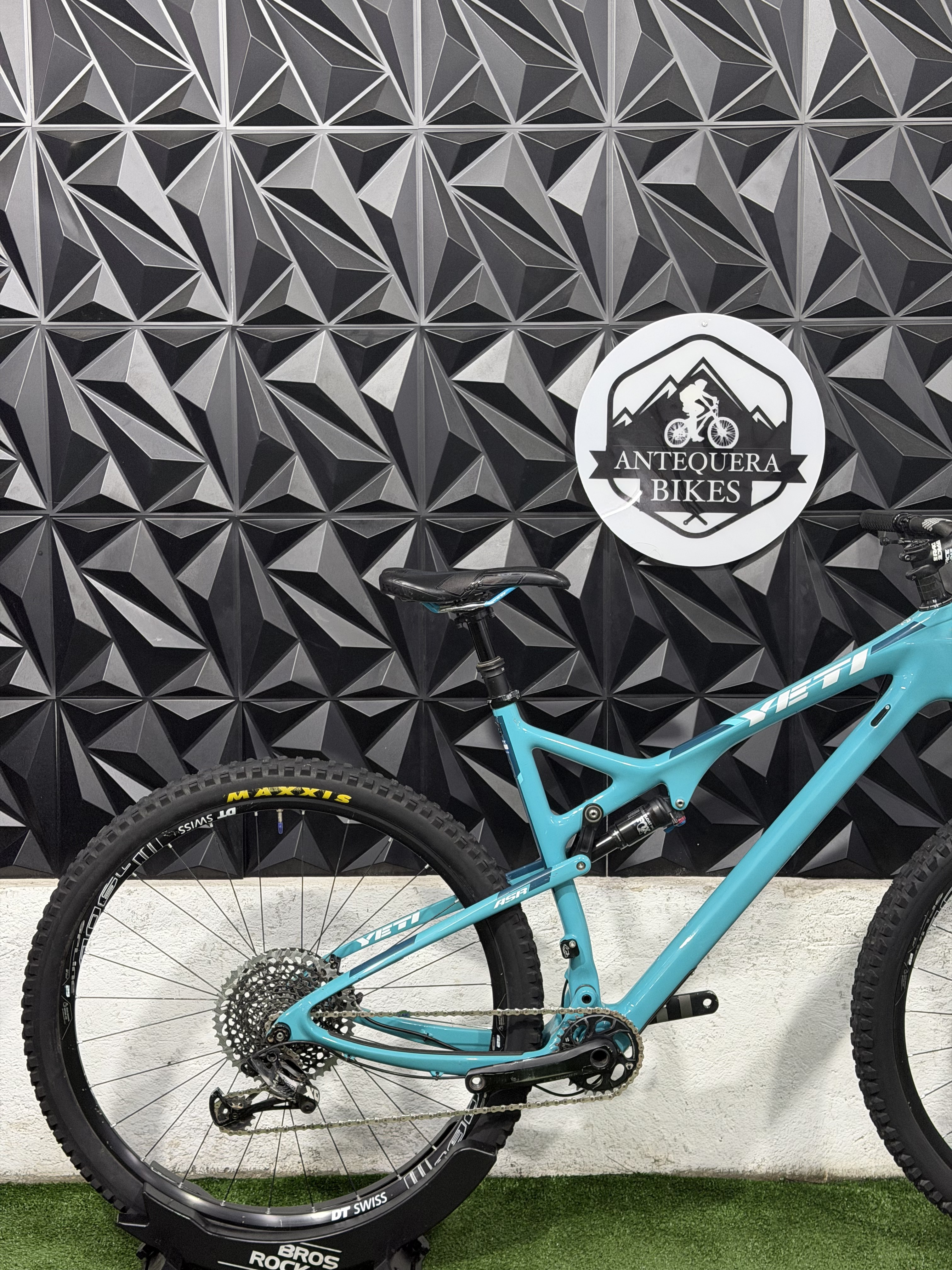 YETI ASR FULL CARBÓN