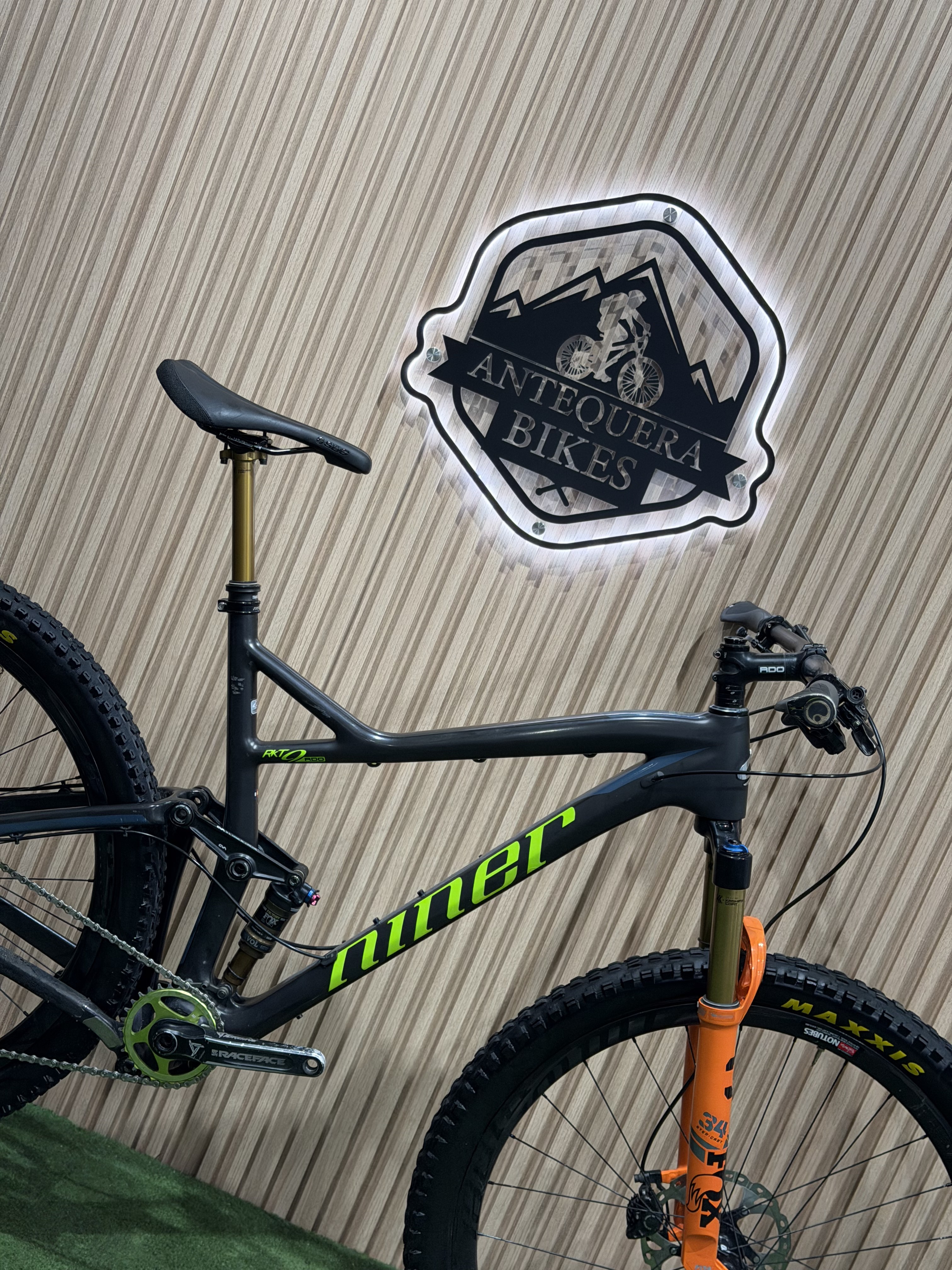 NINER RKT 9 RDO FULL CARBONO