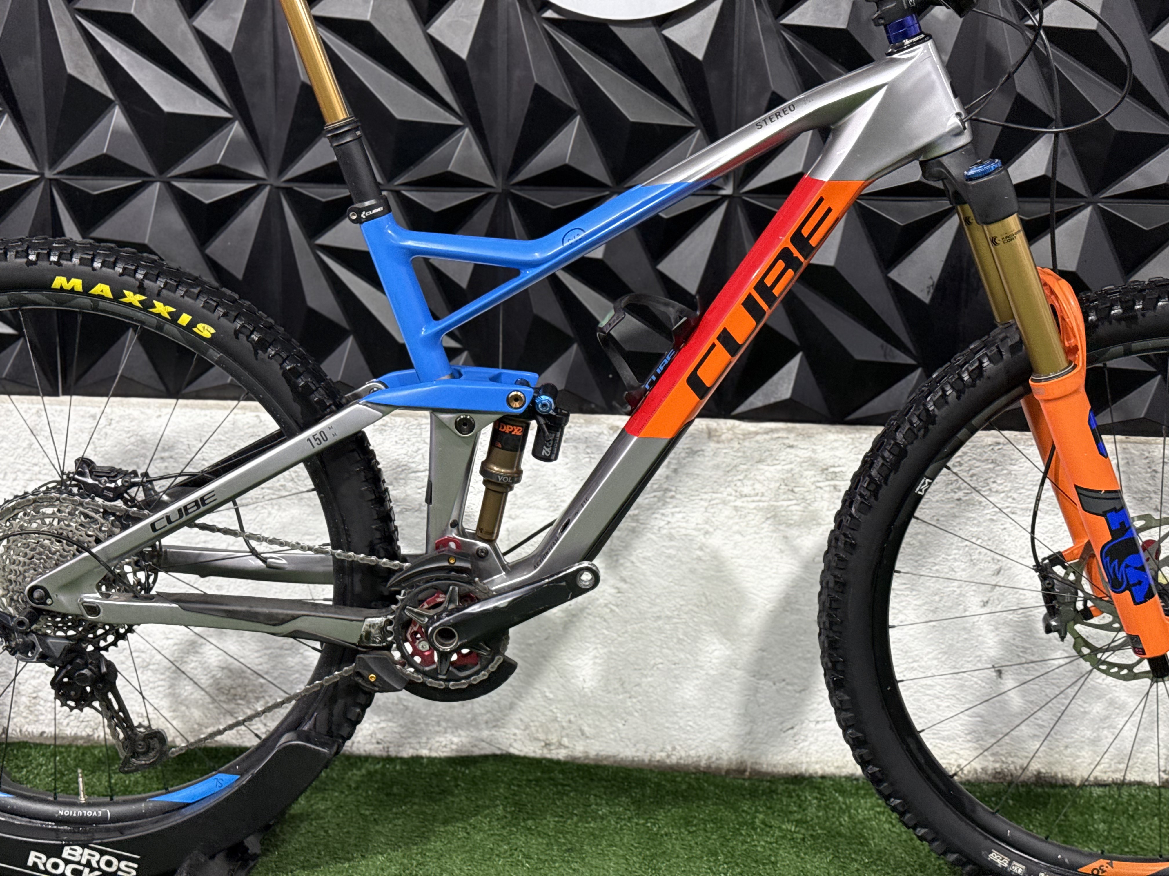 CUBE STEREO SLC FULL CARBON
