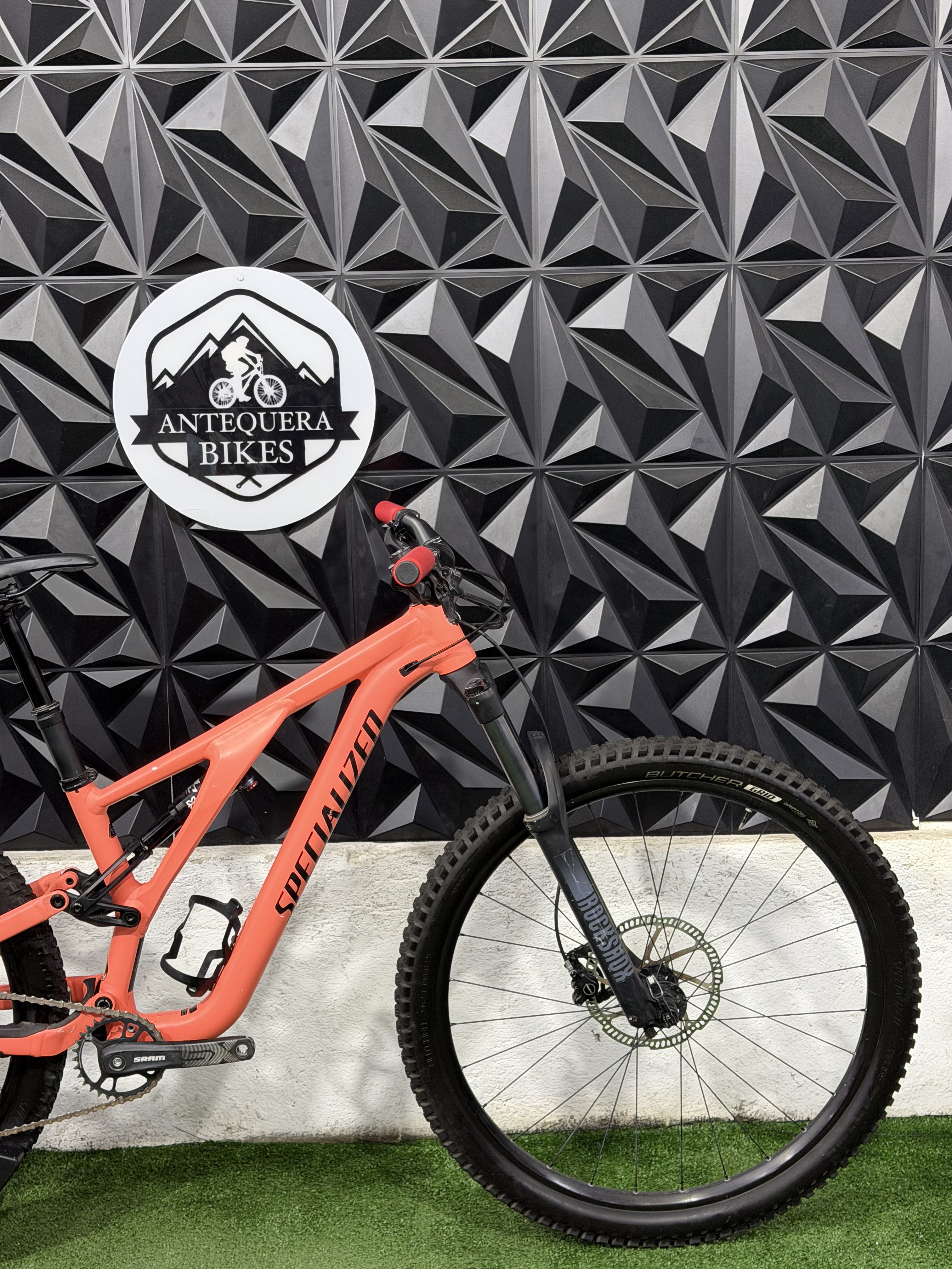 SPECIALIZED STUMPJUMPER