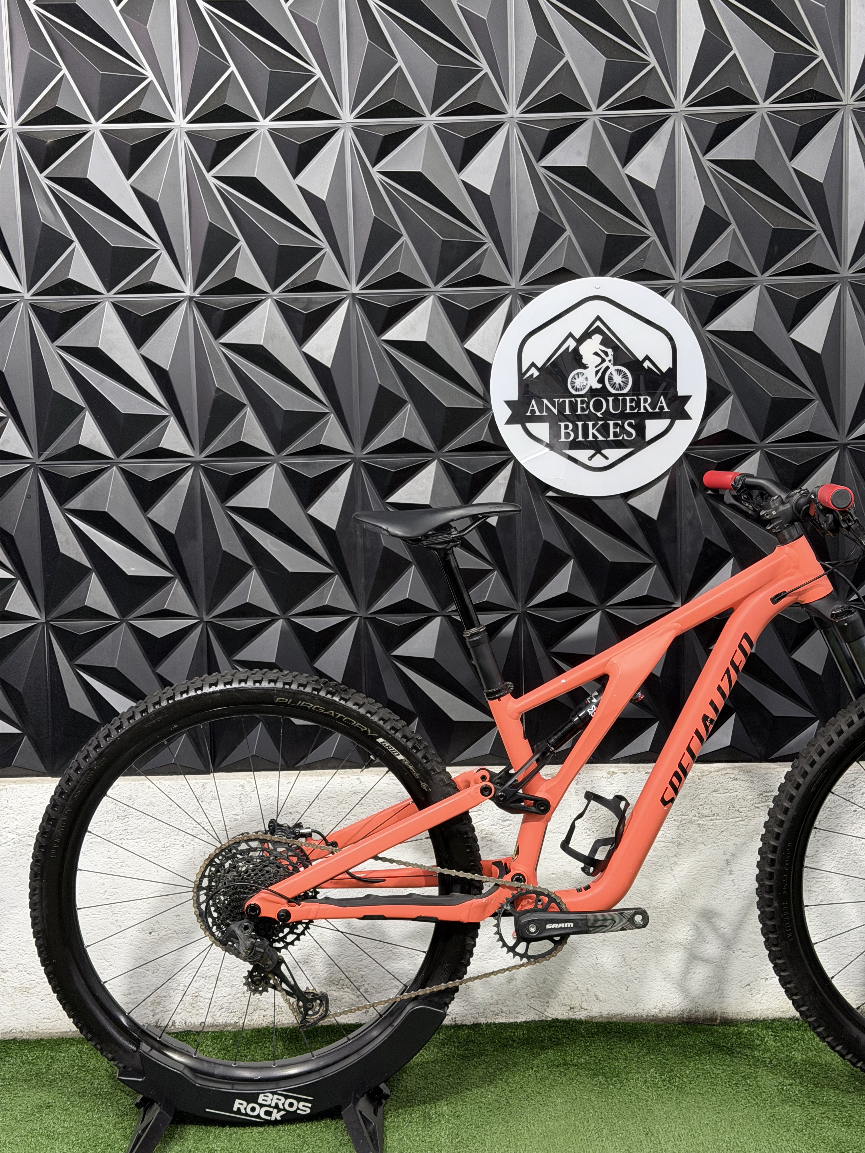 SPECIALIZED STUMPJUMPER