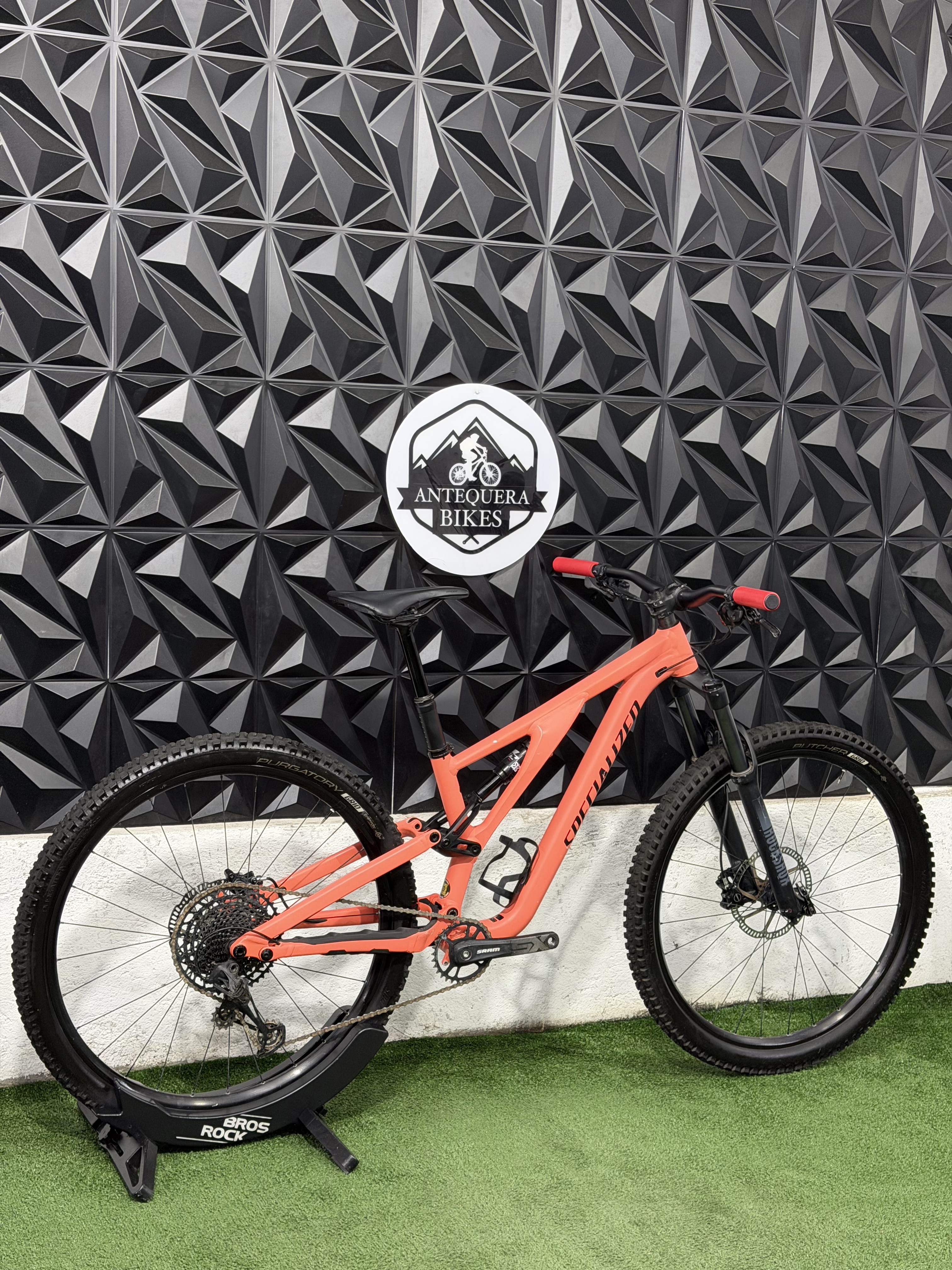 SPECIALIZED STUMPJUMPER