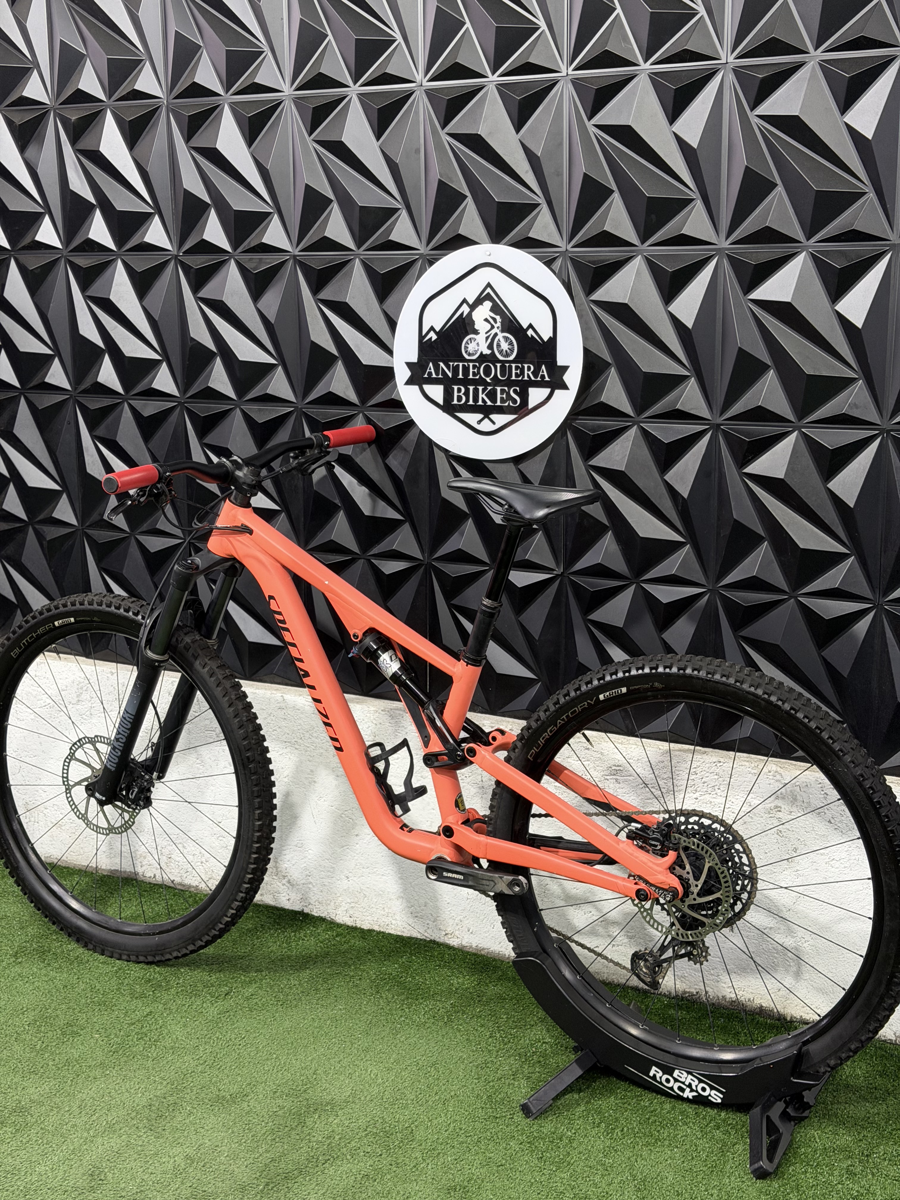 SPECIALIZED STUMPJUMPER
