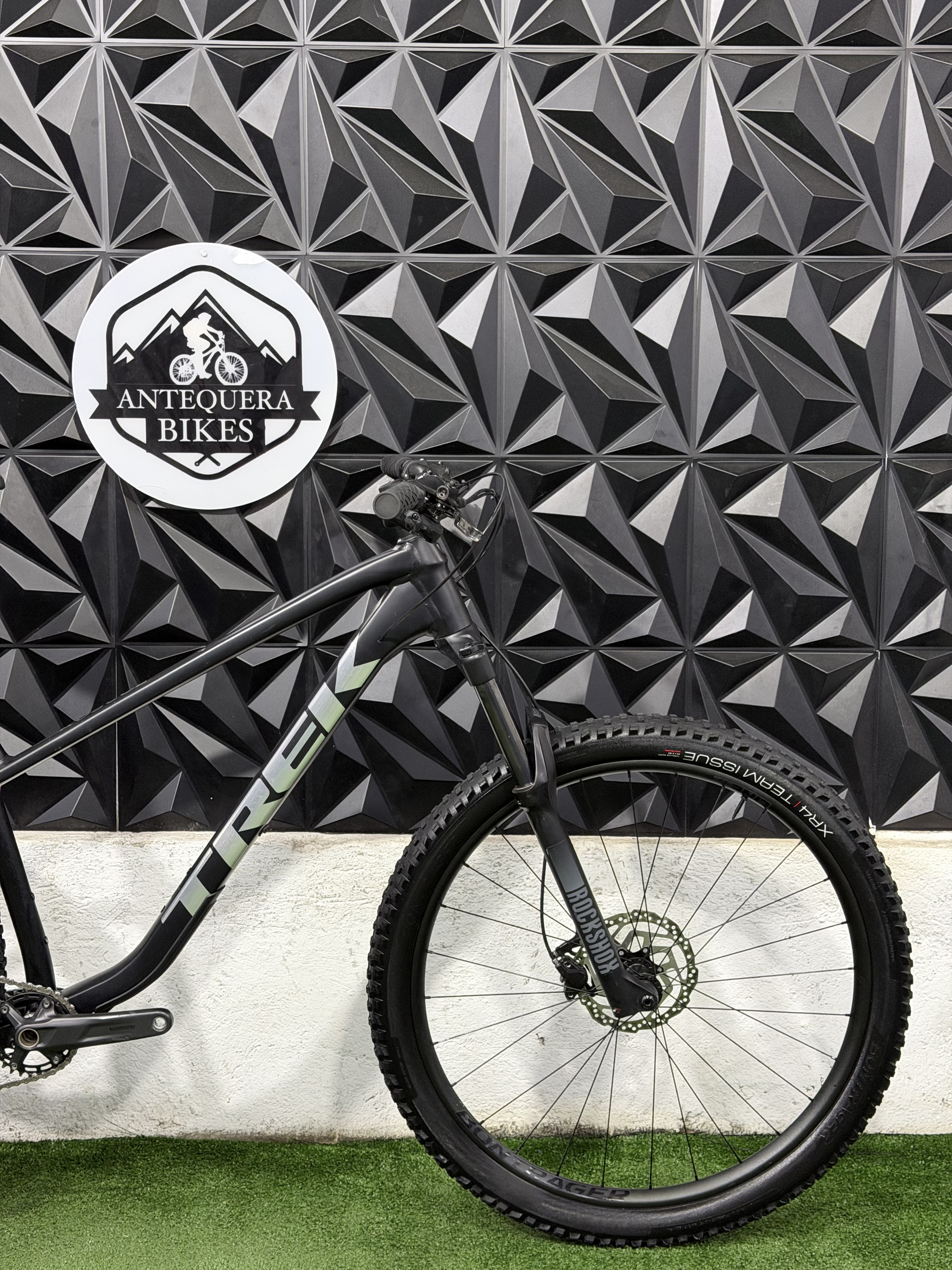 TREK ROSCOE 7 GEN 3