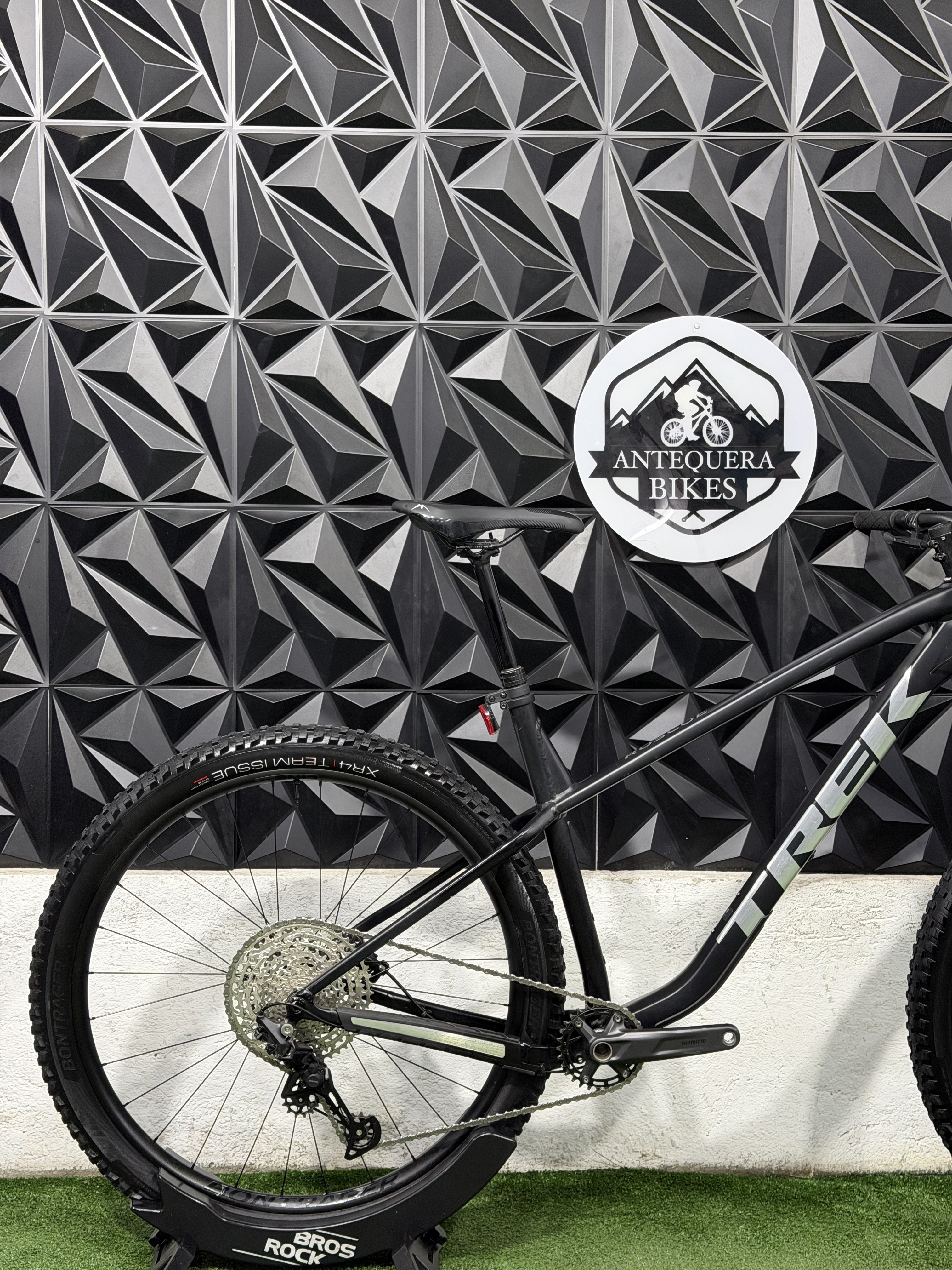 TREK ROSCOE 7 GEN 3