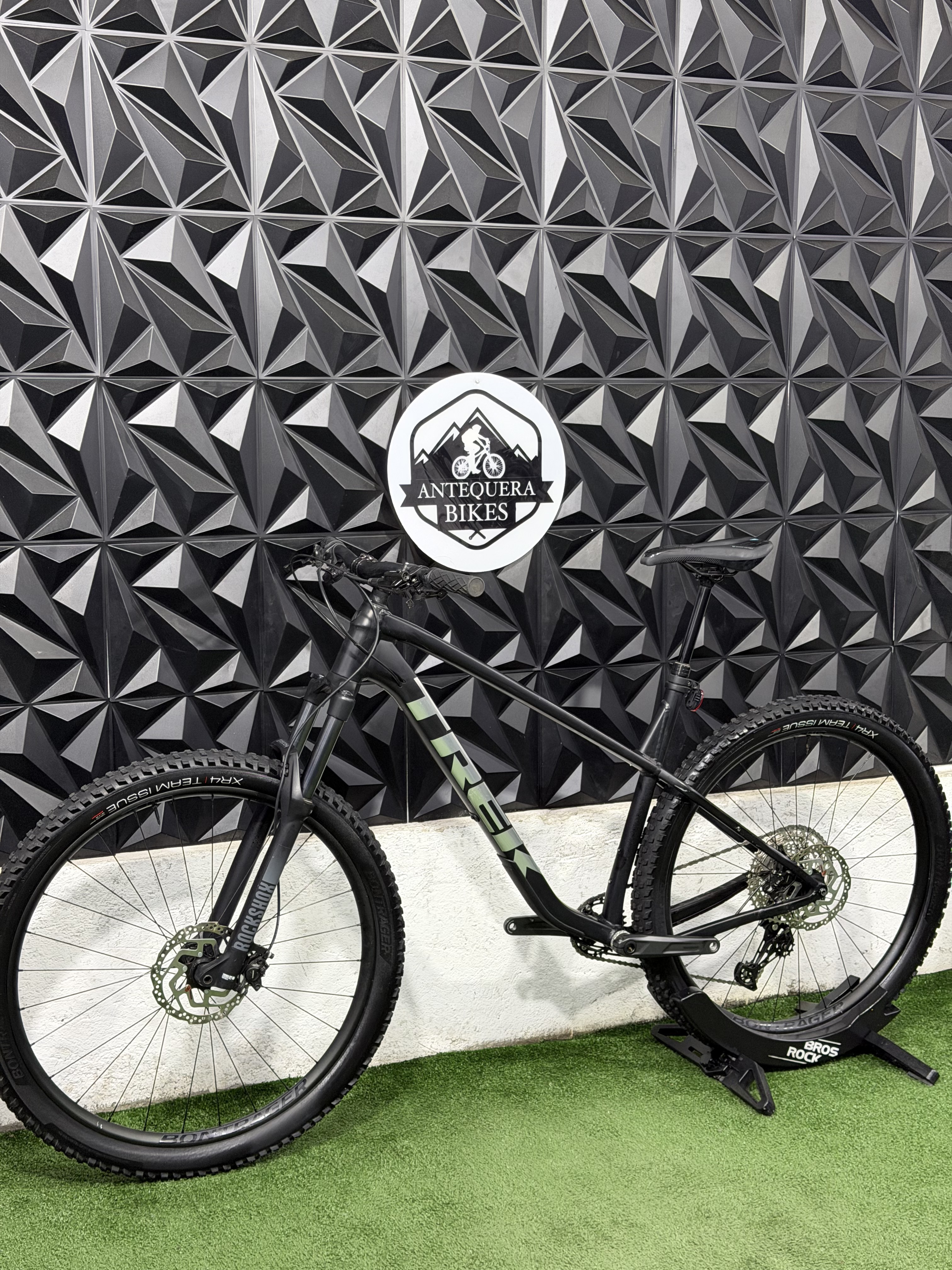 TREK ROSCOE 7 GEN 3