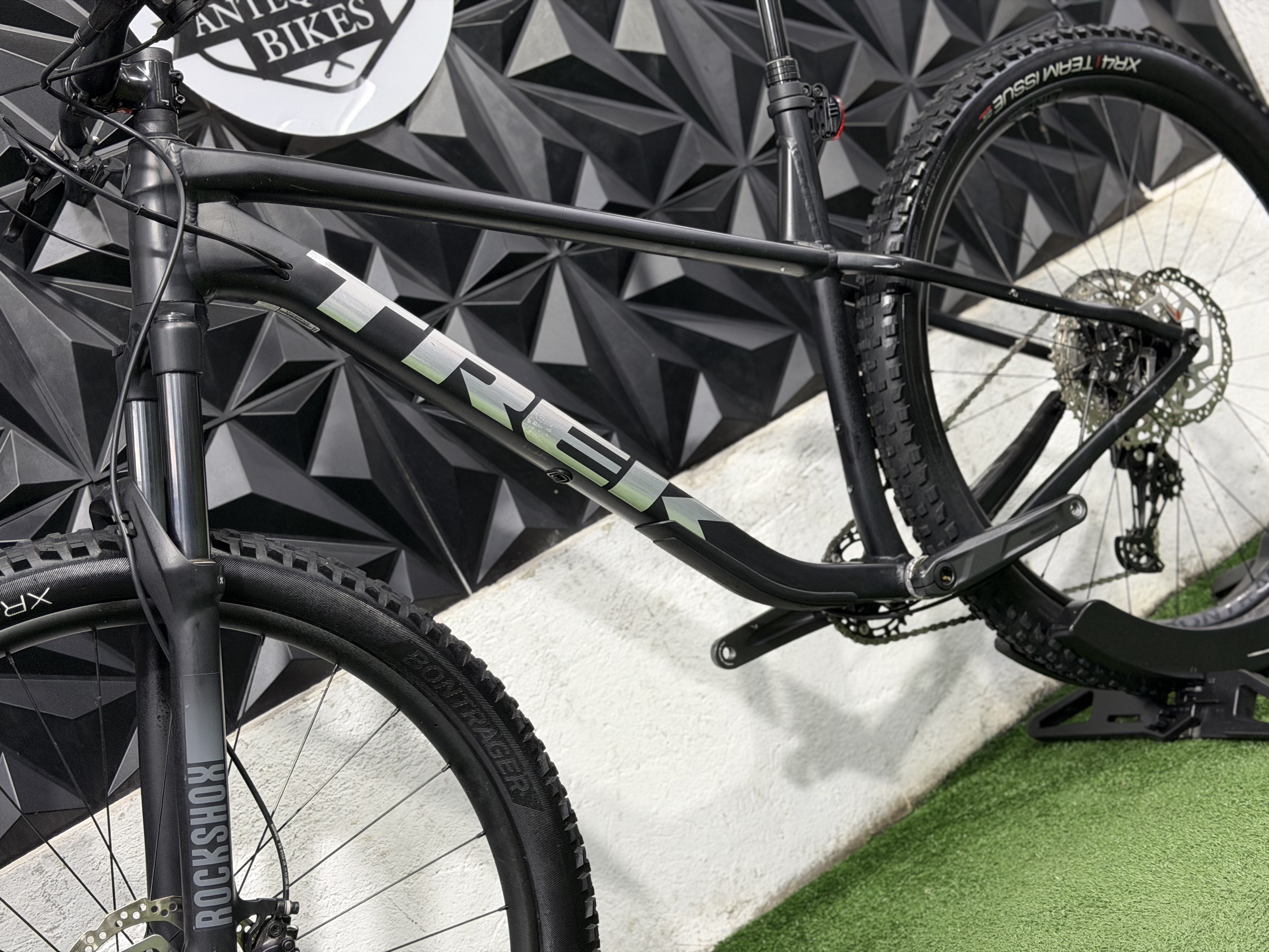 TREK ROSCOE 7 GEN 3