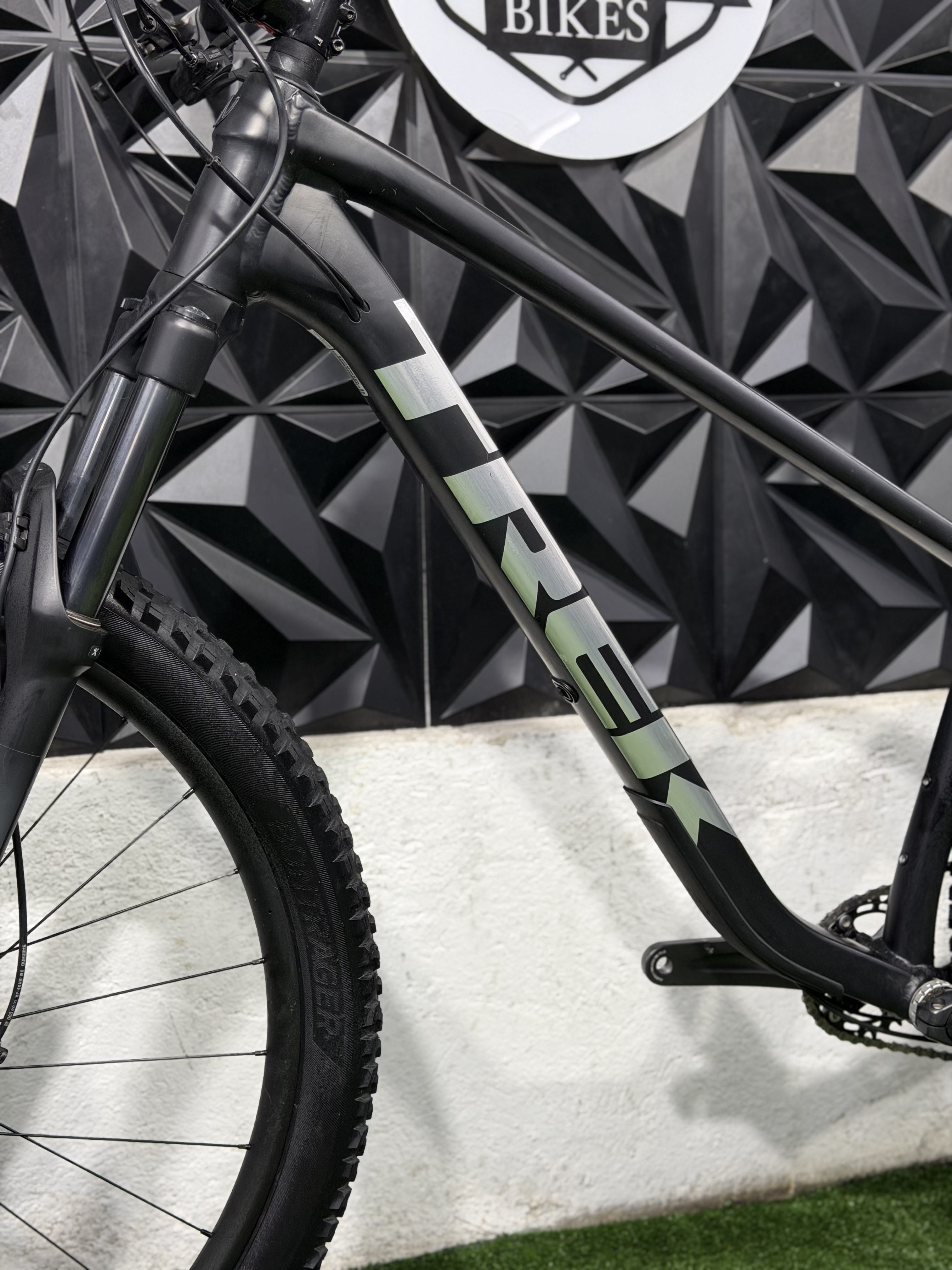 TREK ROSCOE 7 GEN 3