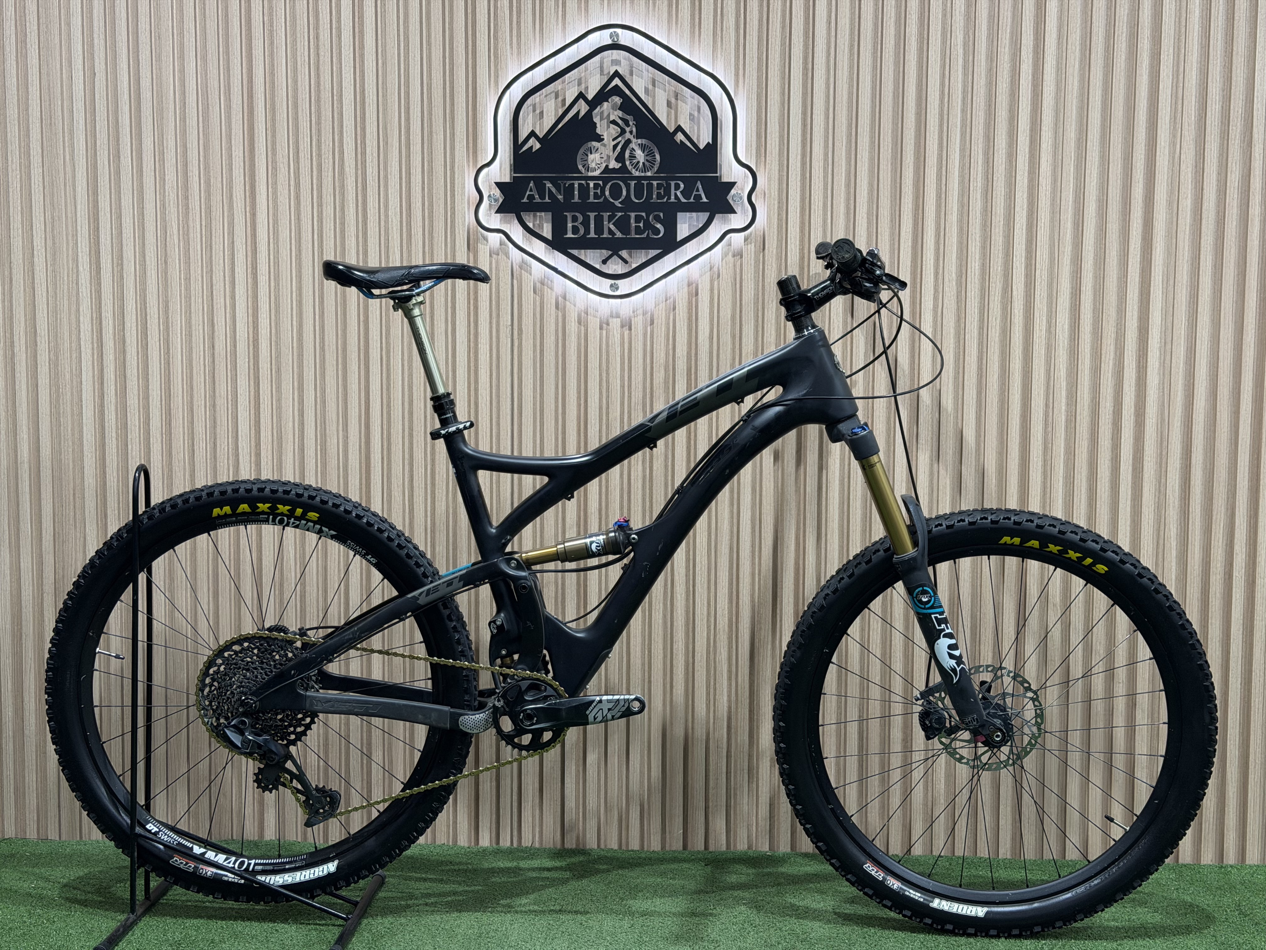 YETI SB5 CARBON