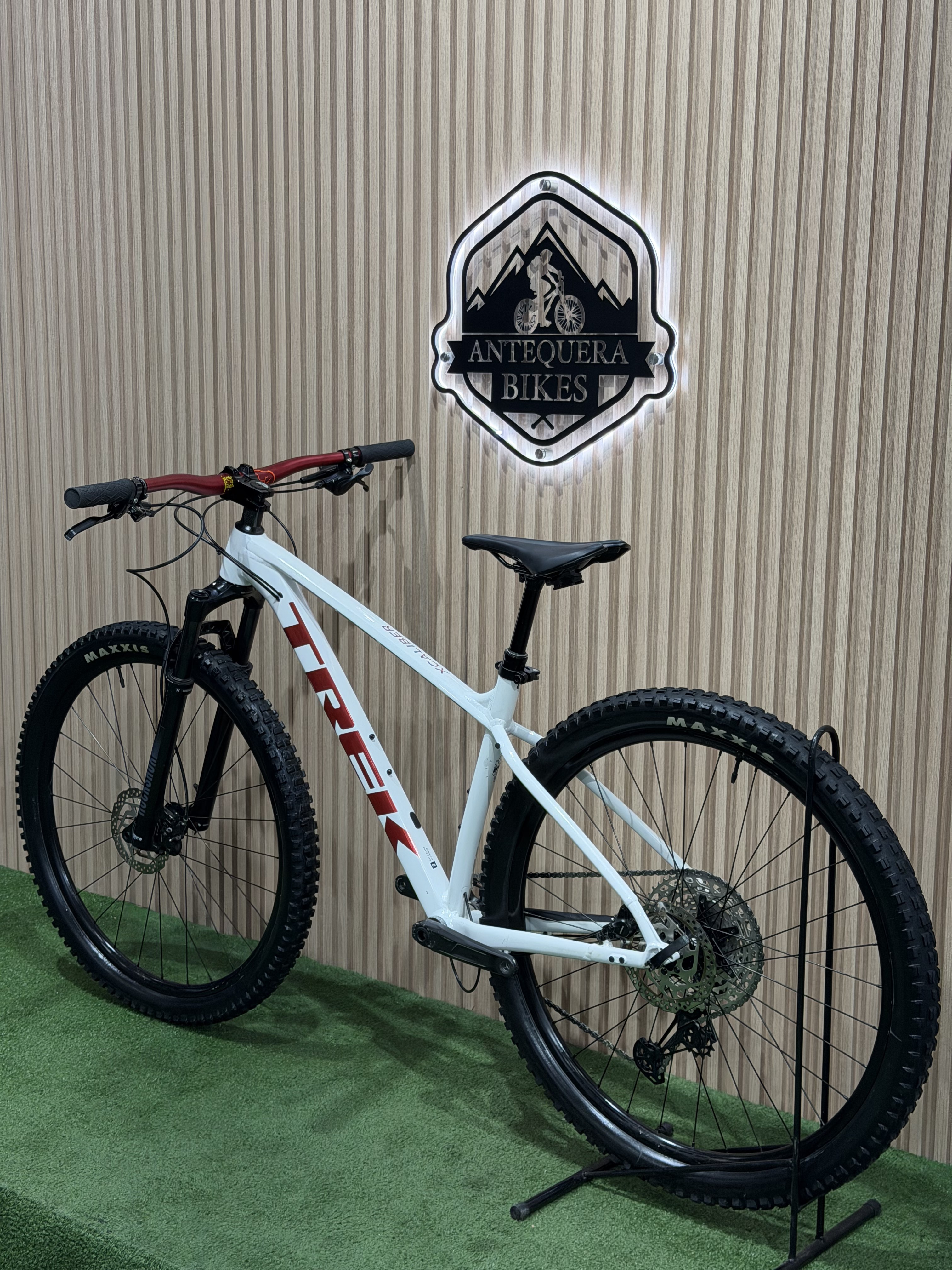 TREK XCALIBER 8 GEN 2