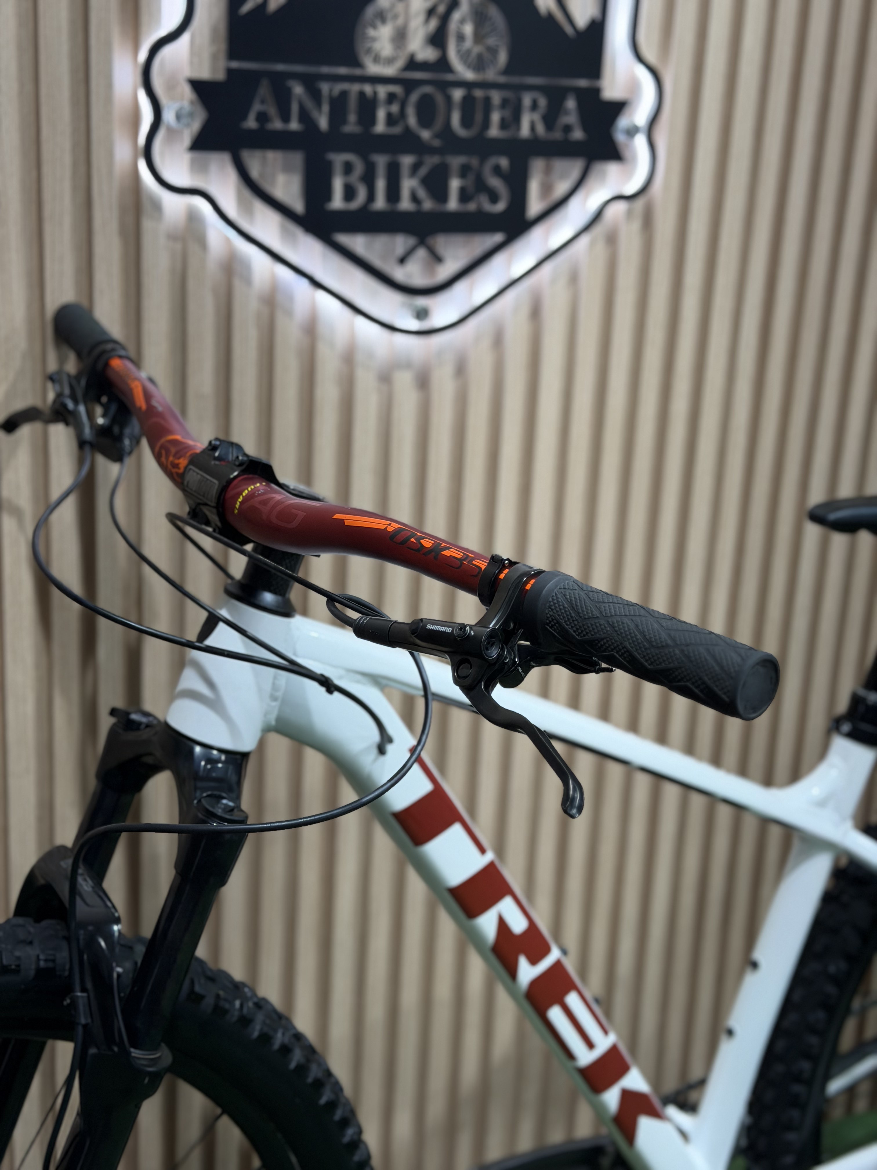 TREK XCALIBER 8 GEN 2