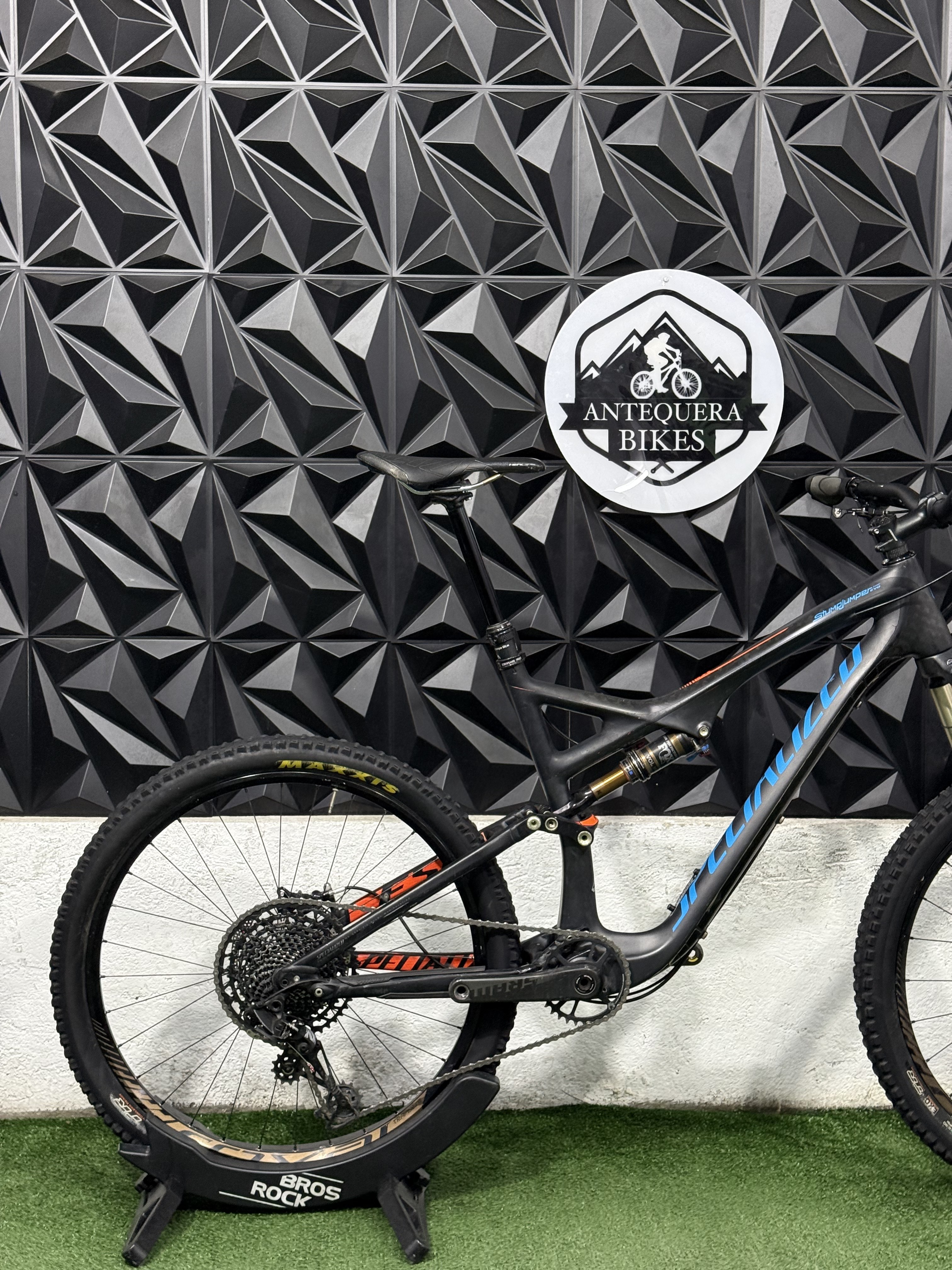 SPECIALIZED STUMPJUMPER EXPERT EVO CARBON
