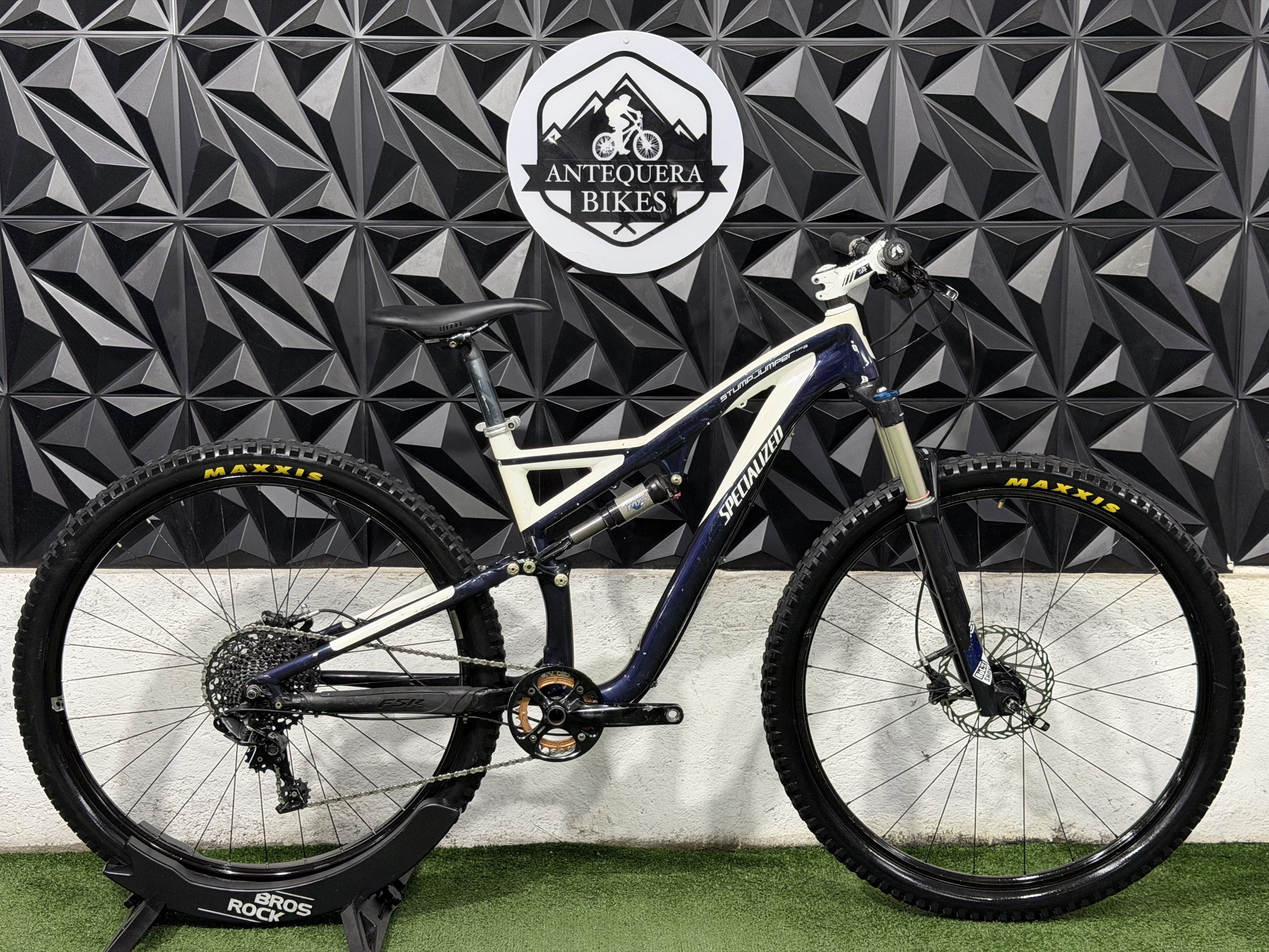 SPECIALIZED STUMPJUMPER COMP
