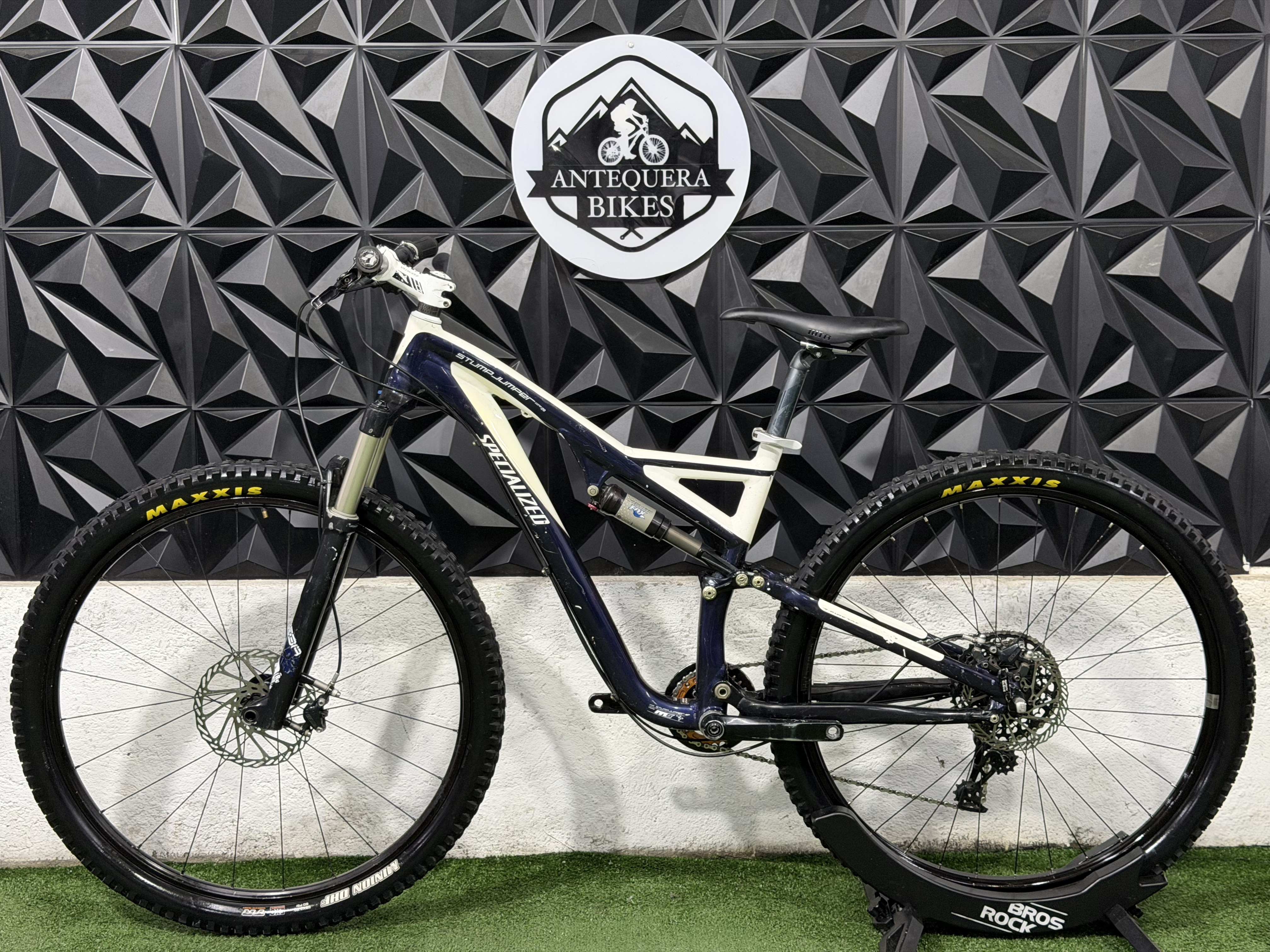 SPECIALIZED STUMPJUMPER COMP