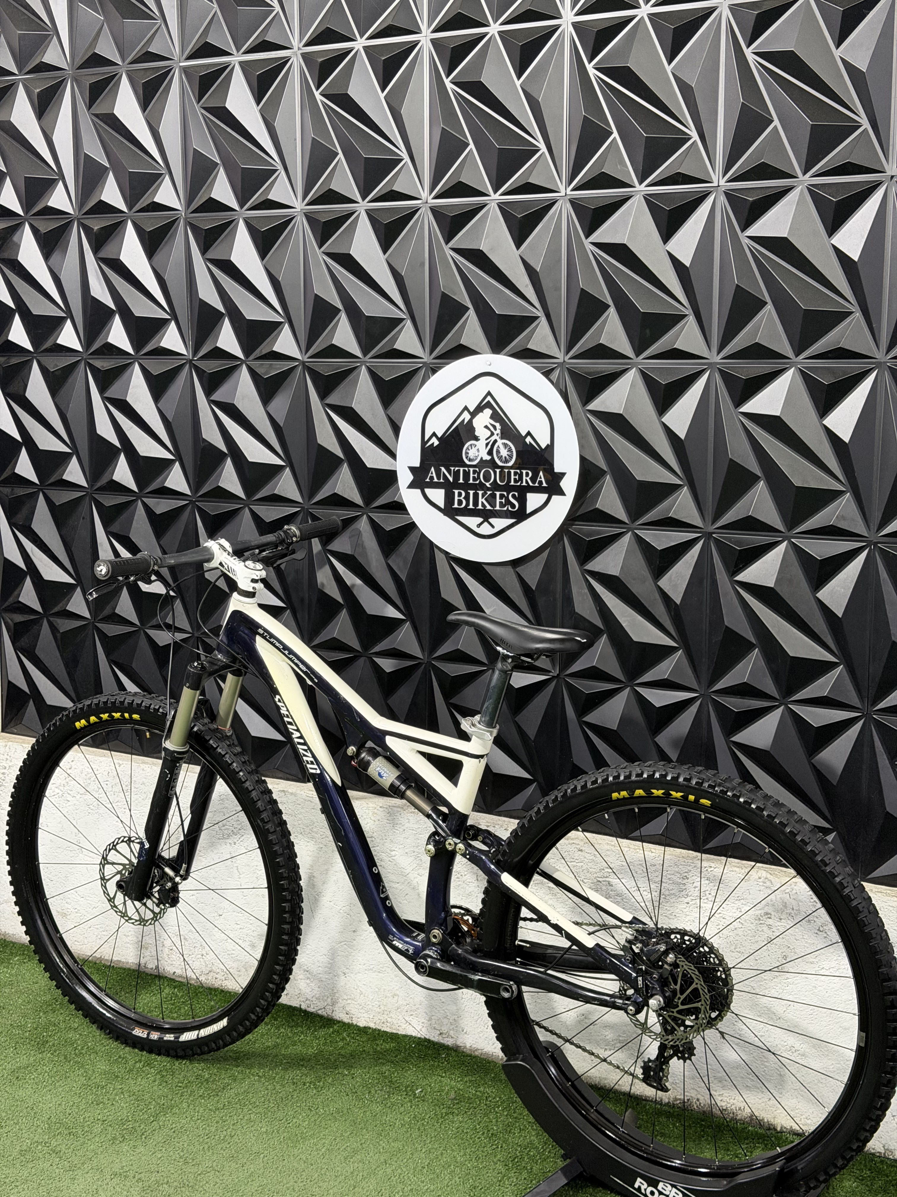 SPECIALIZED STUMPJUMPER COMP