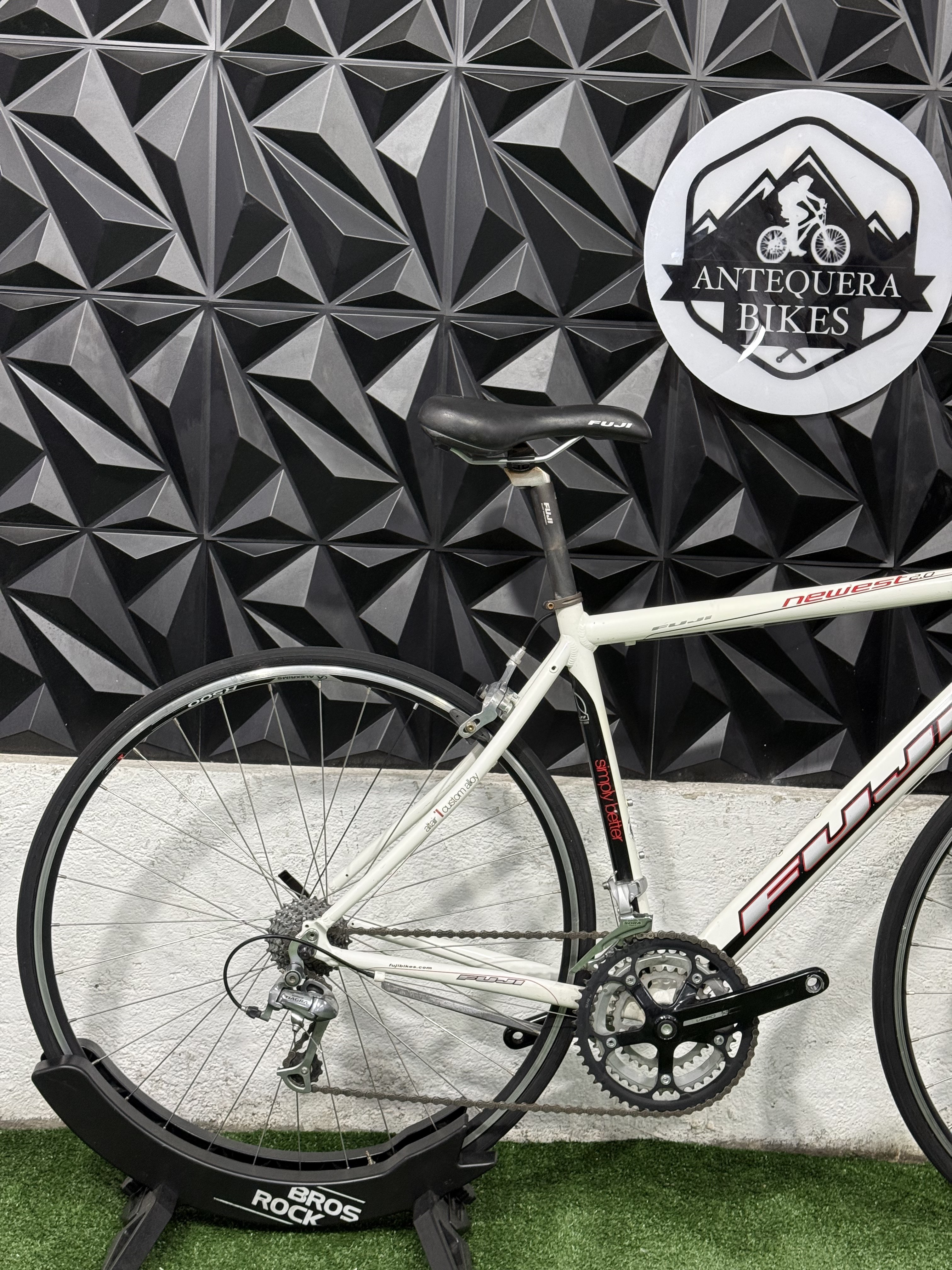 FUJI NEWEST 2.0