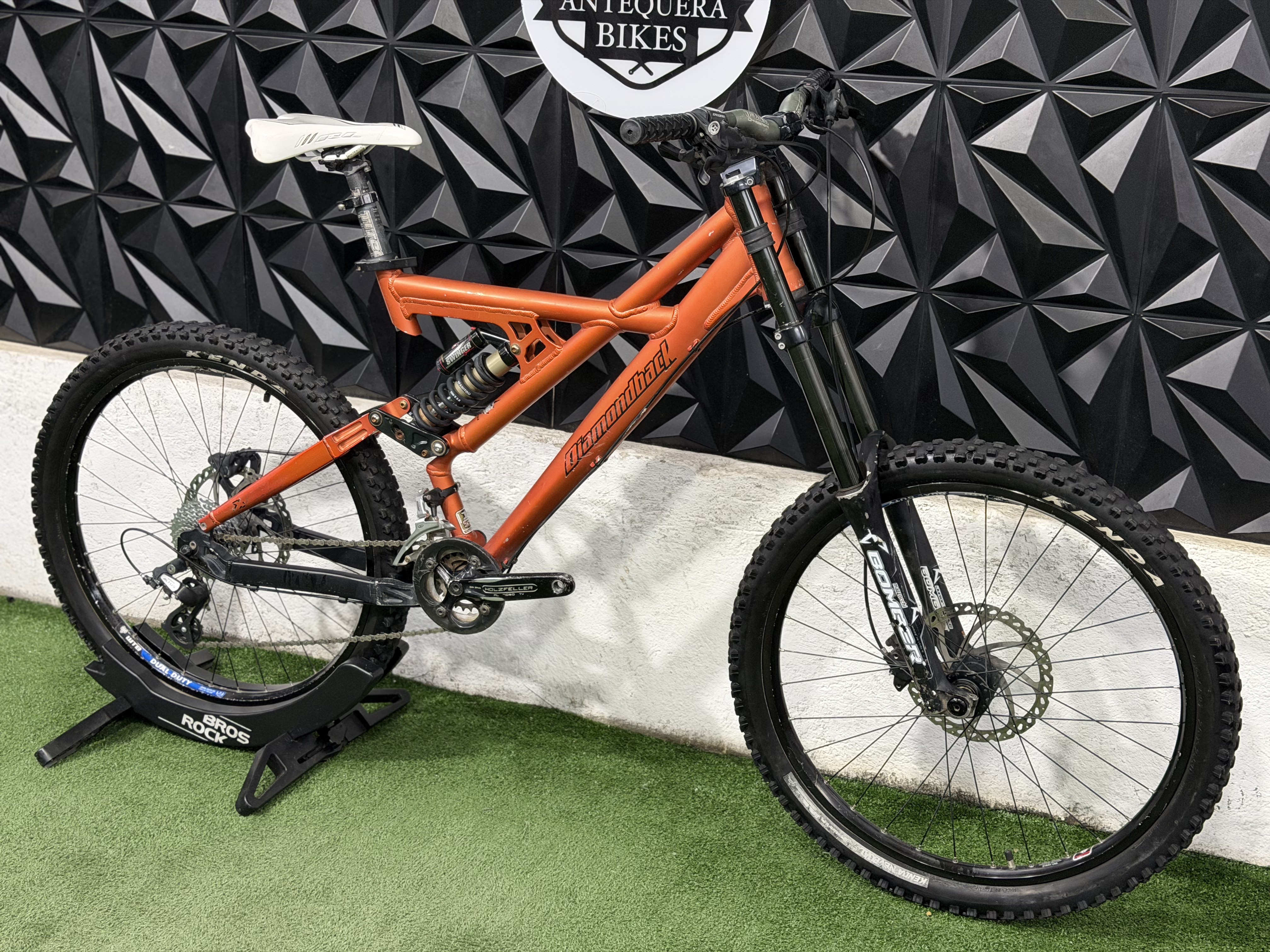 DIAMONDBACK XTS