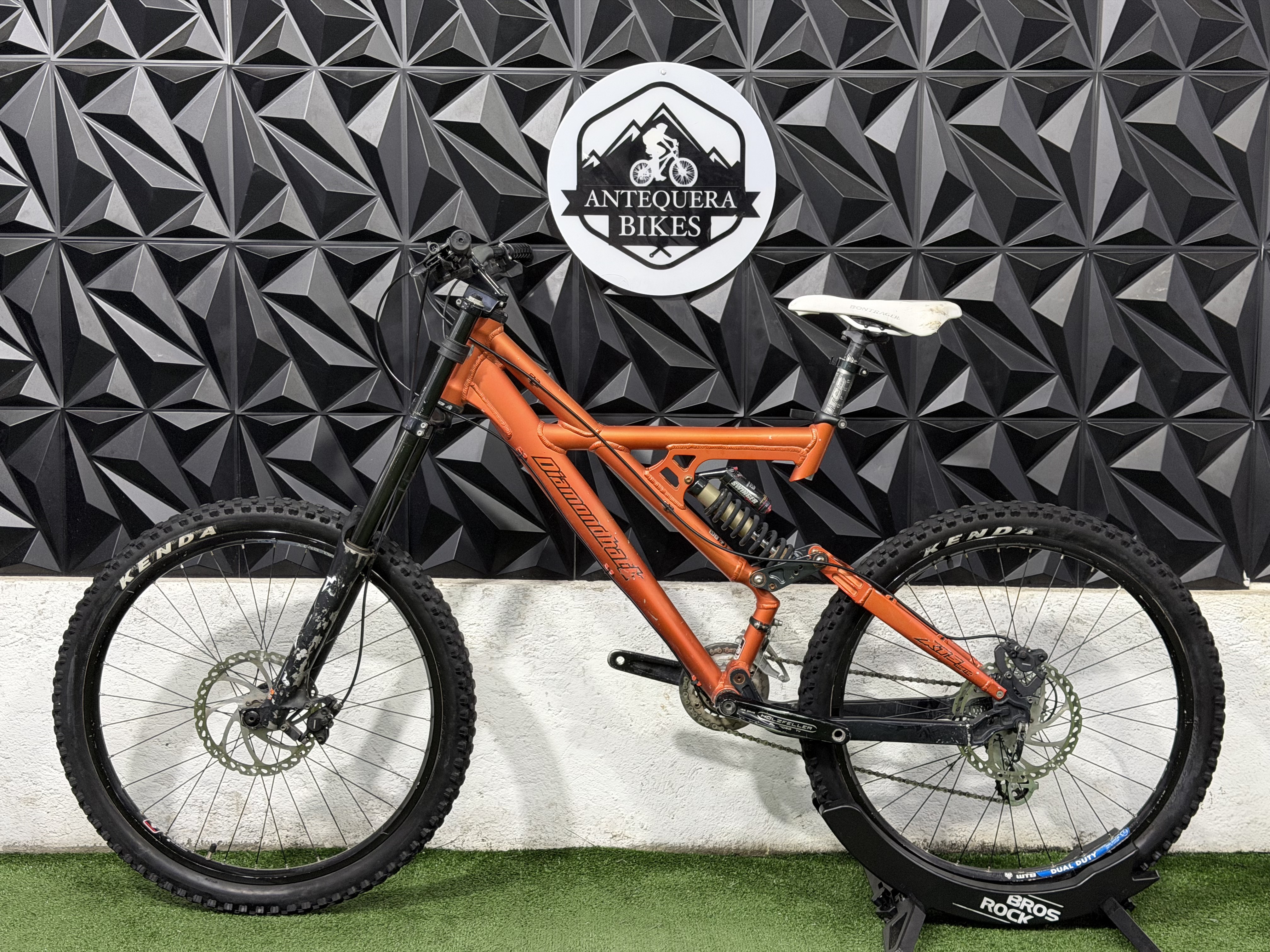 DIAMONDBACK XTS