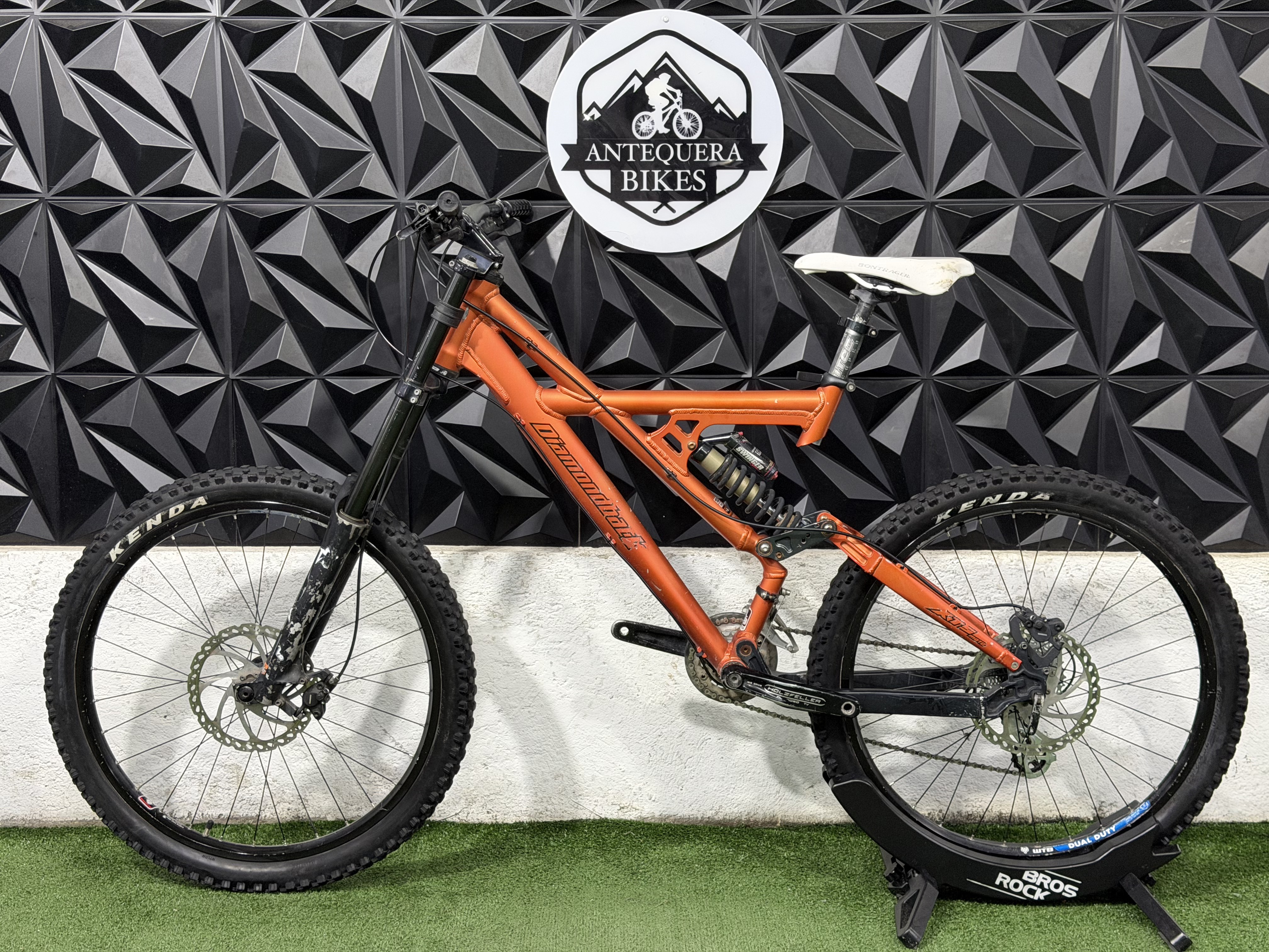 DIAMONDBACK XTS