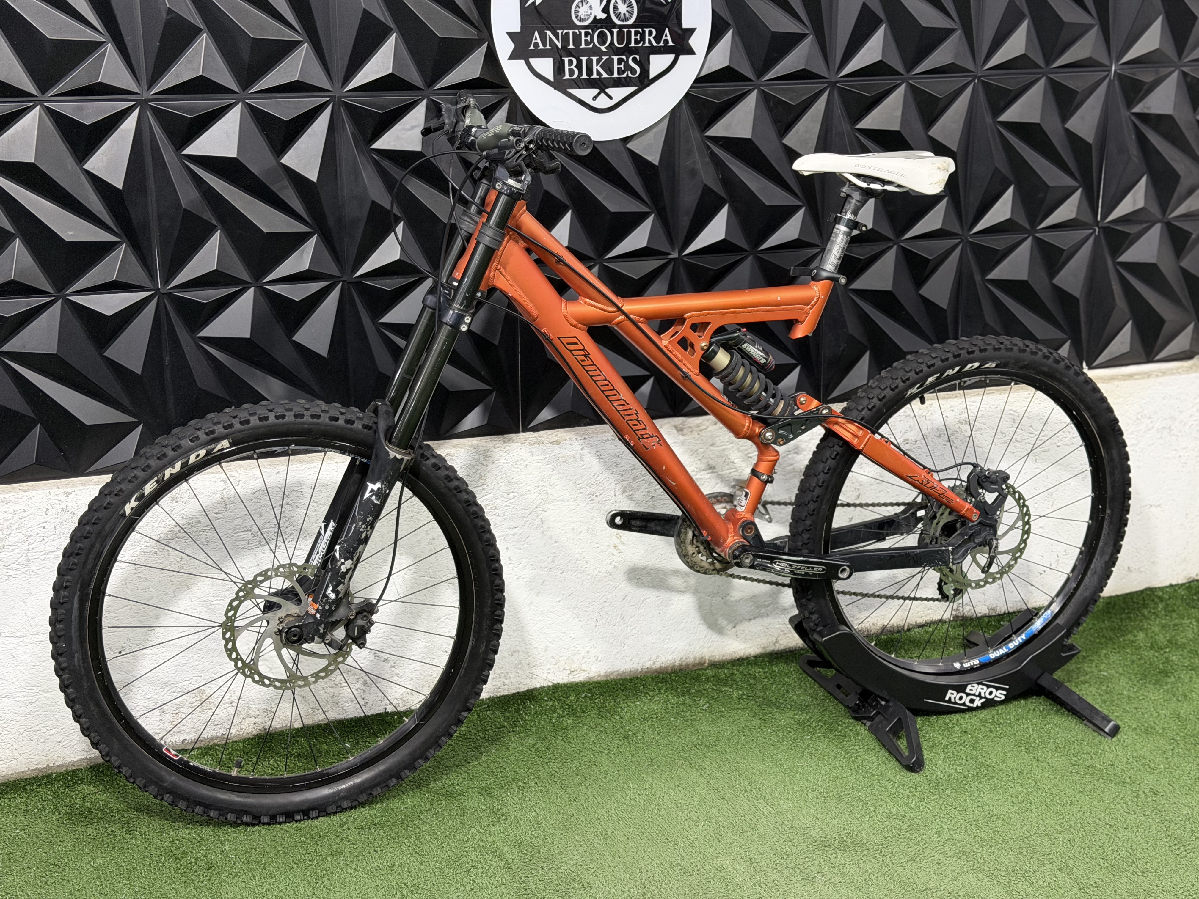 DIAMONDBACK XTS