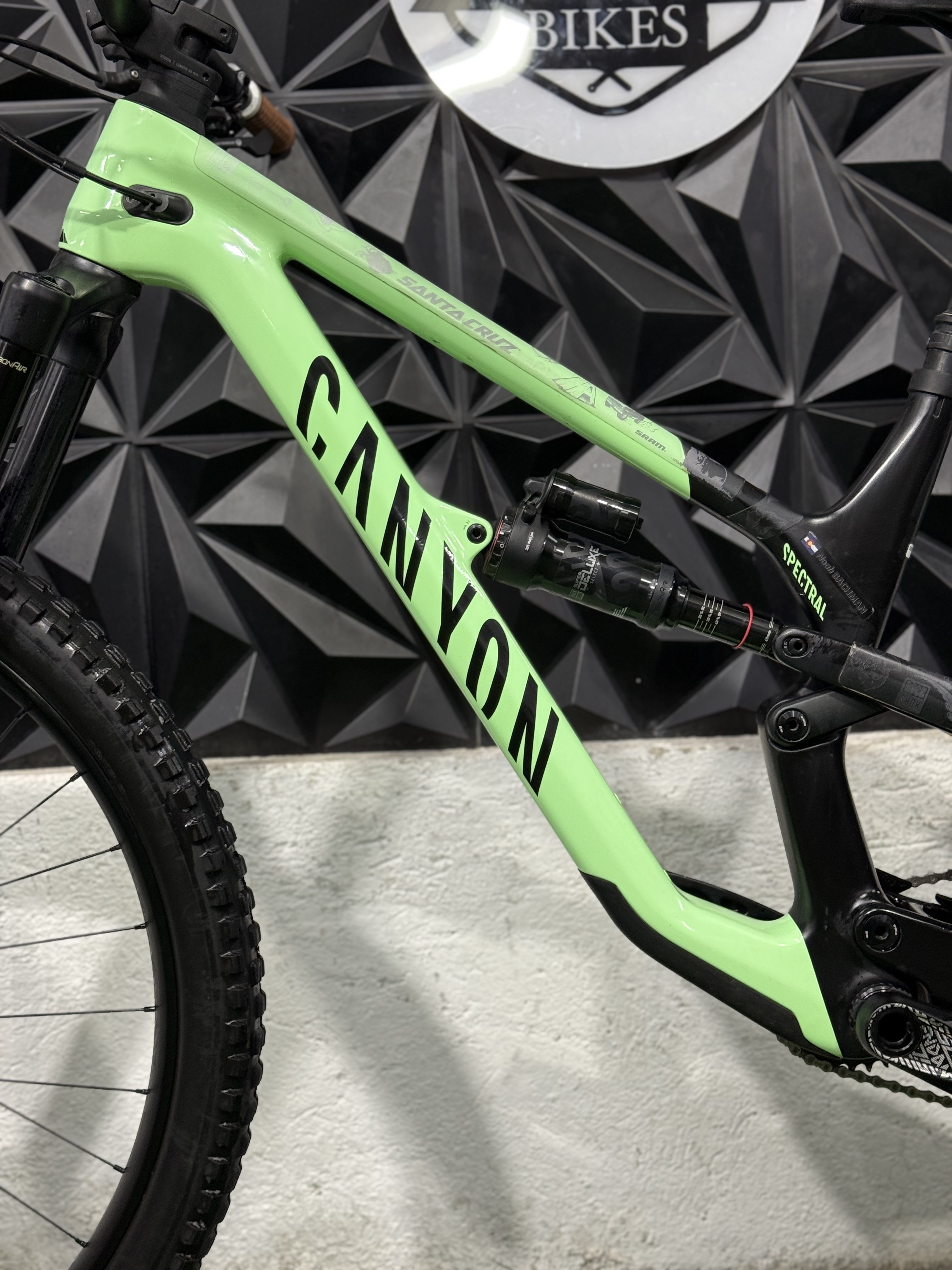 CANYON SPECTRAL CF7 FULL CARBÓN