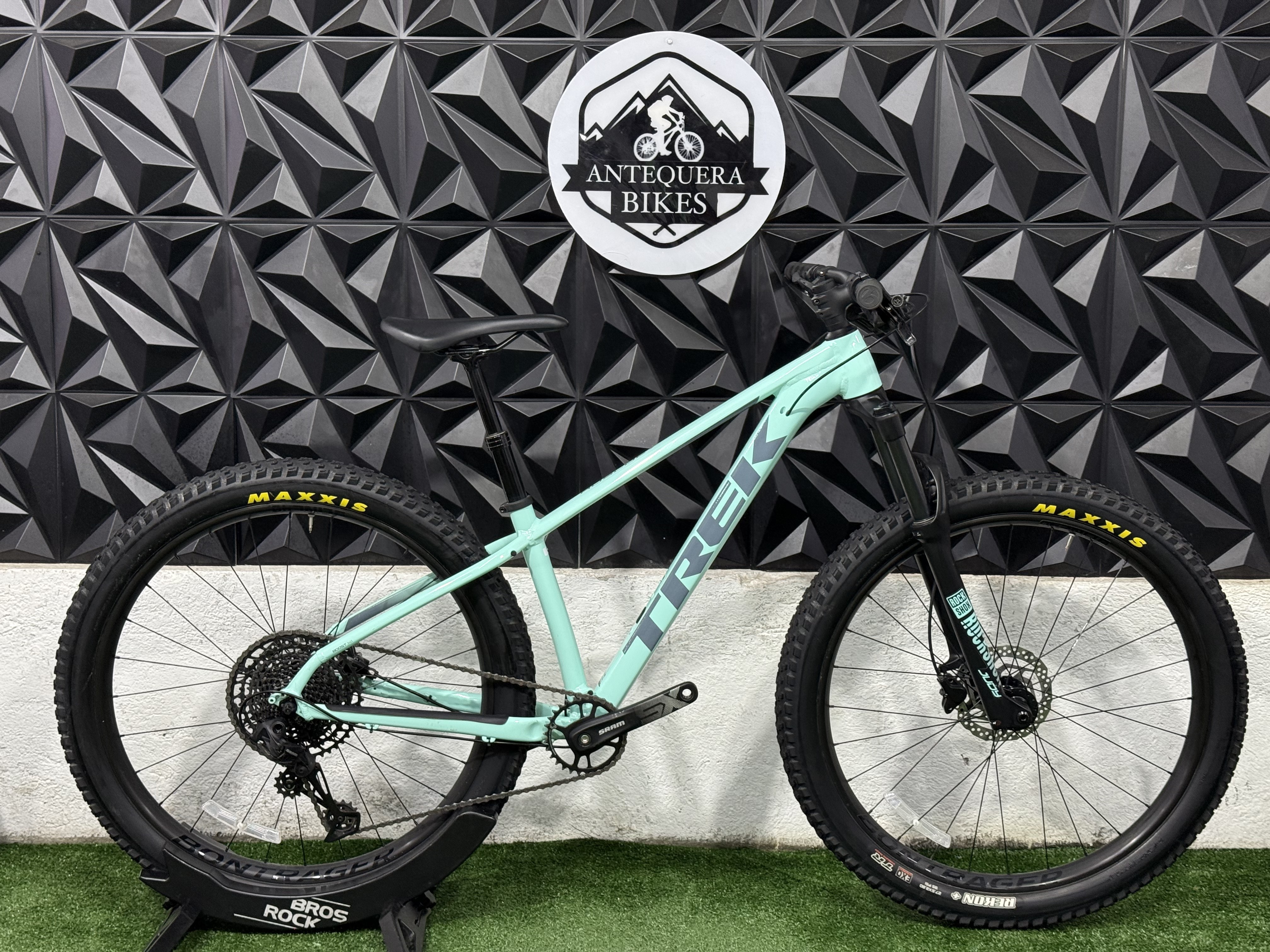 TREK ROSCOE 7