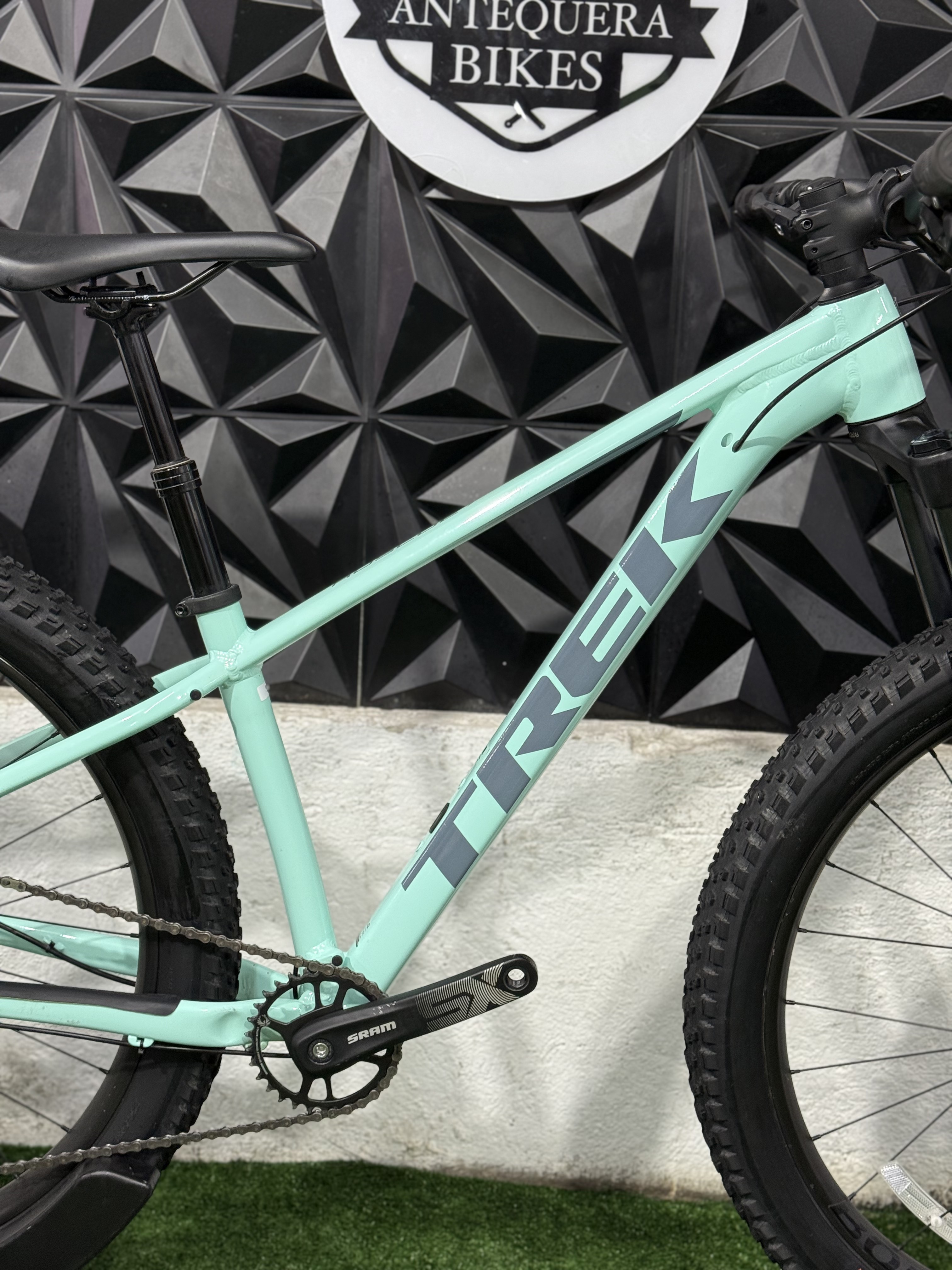 TREK ROSCOE 7