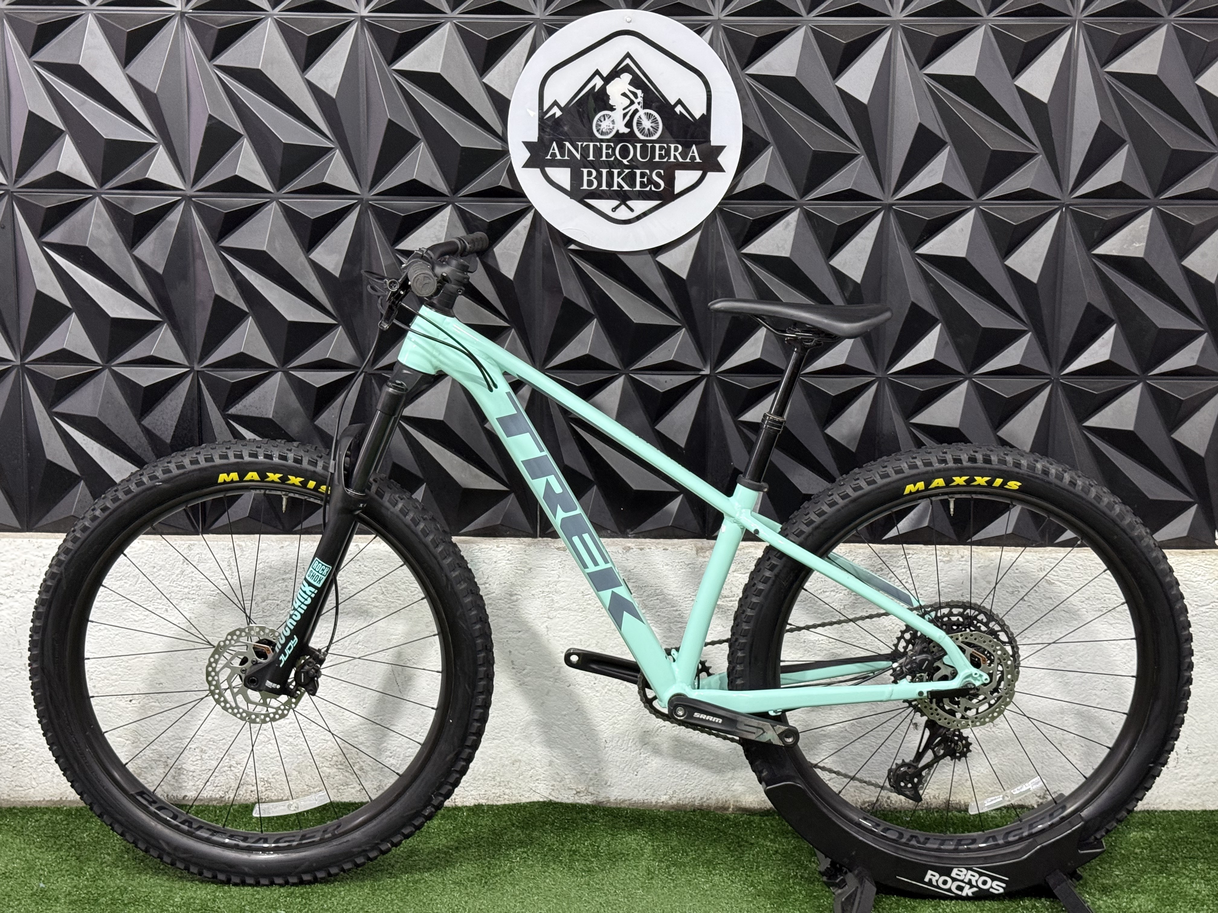 TREK ROSCOE 7