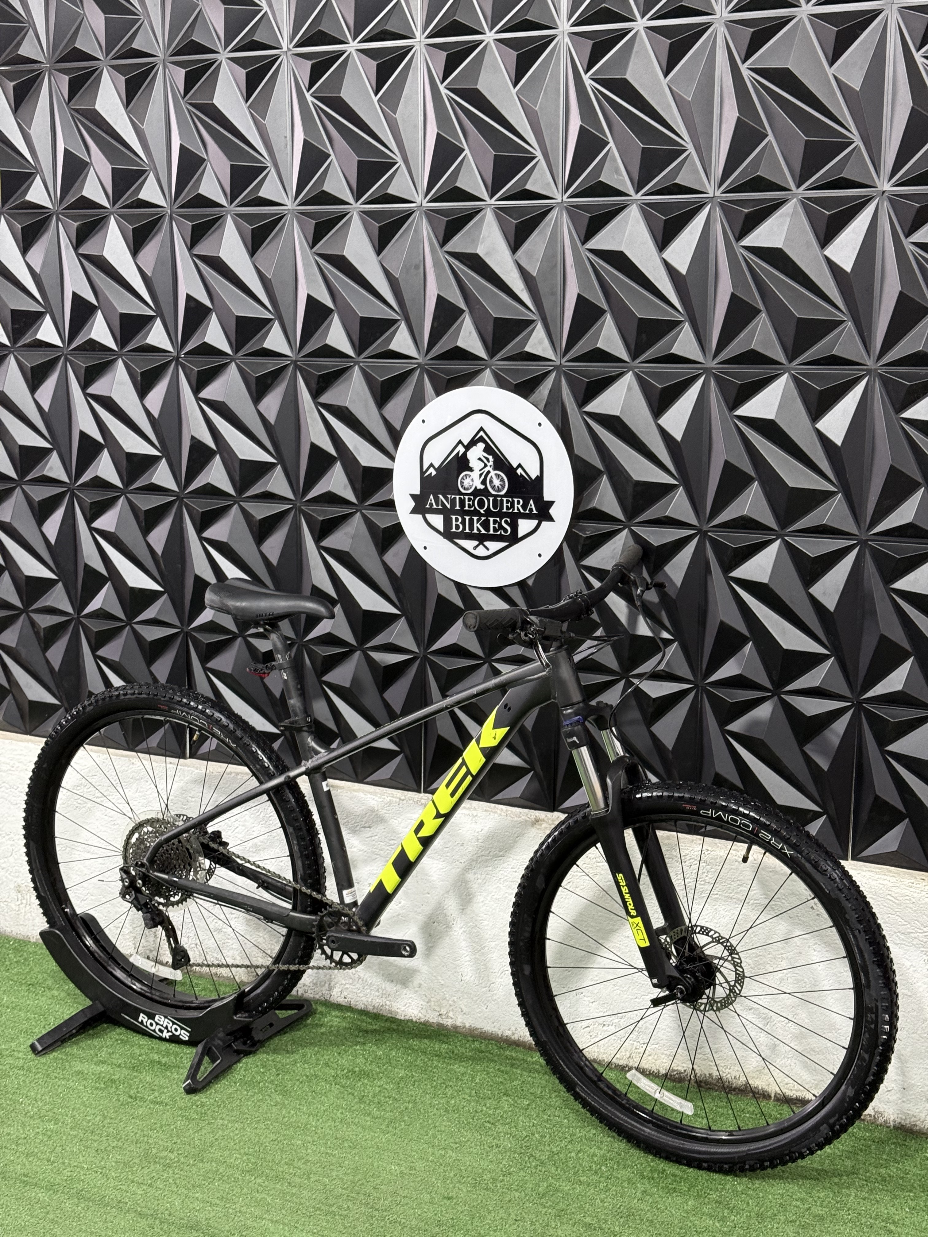 TREK MARLIN 6