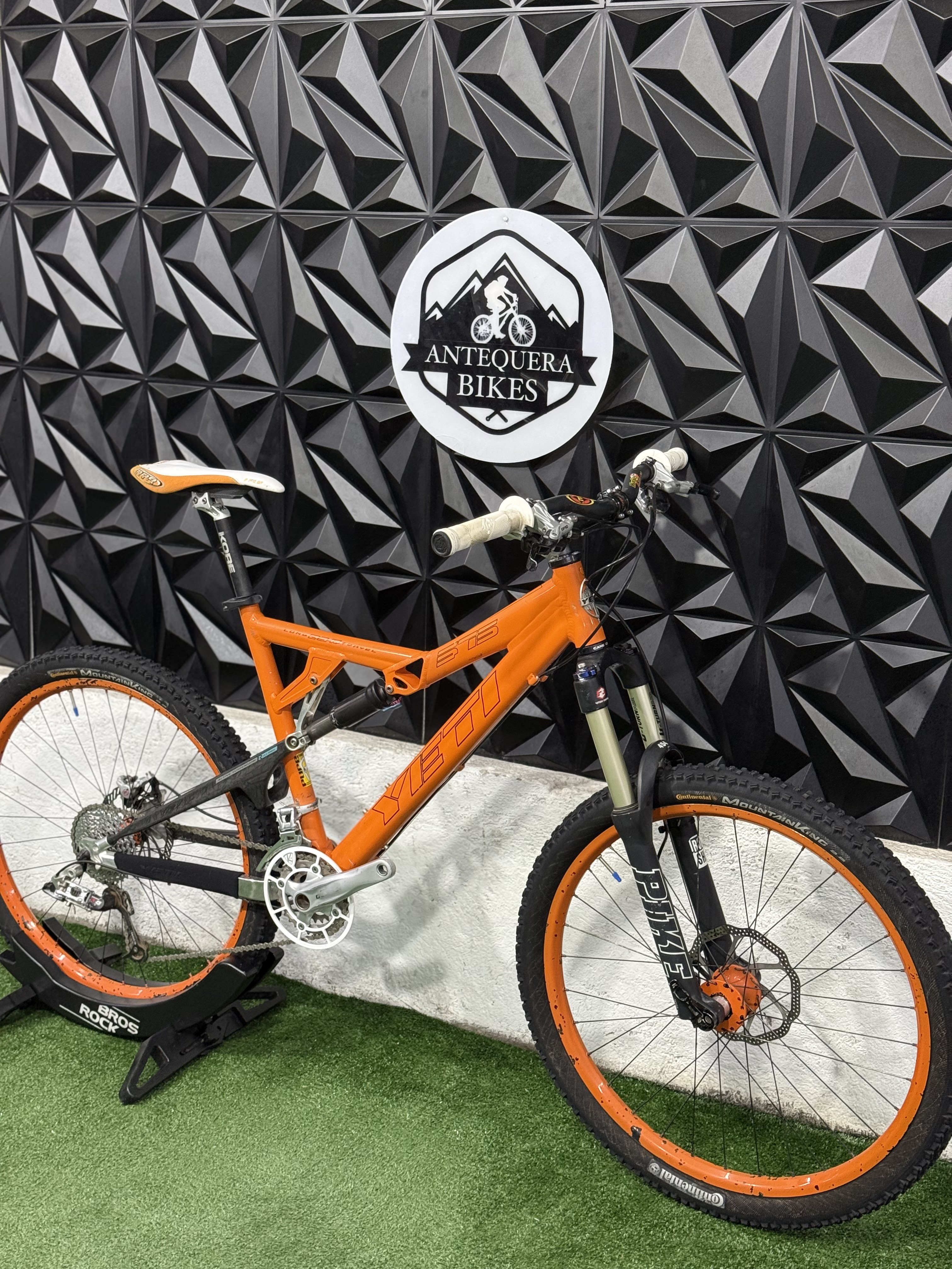 YETI SB 575