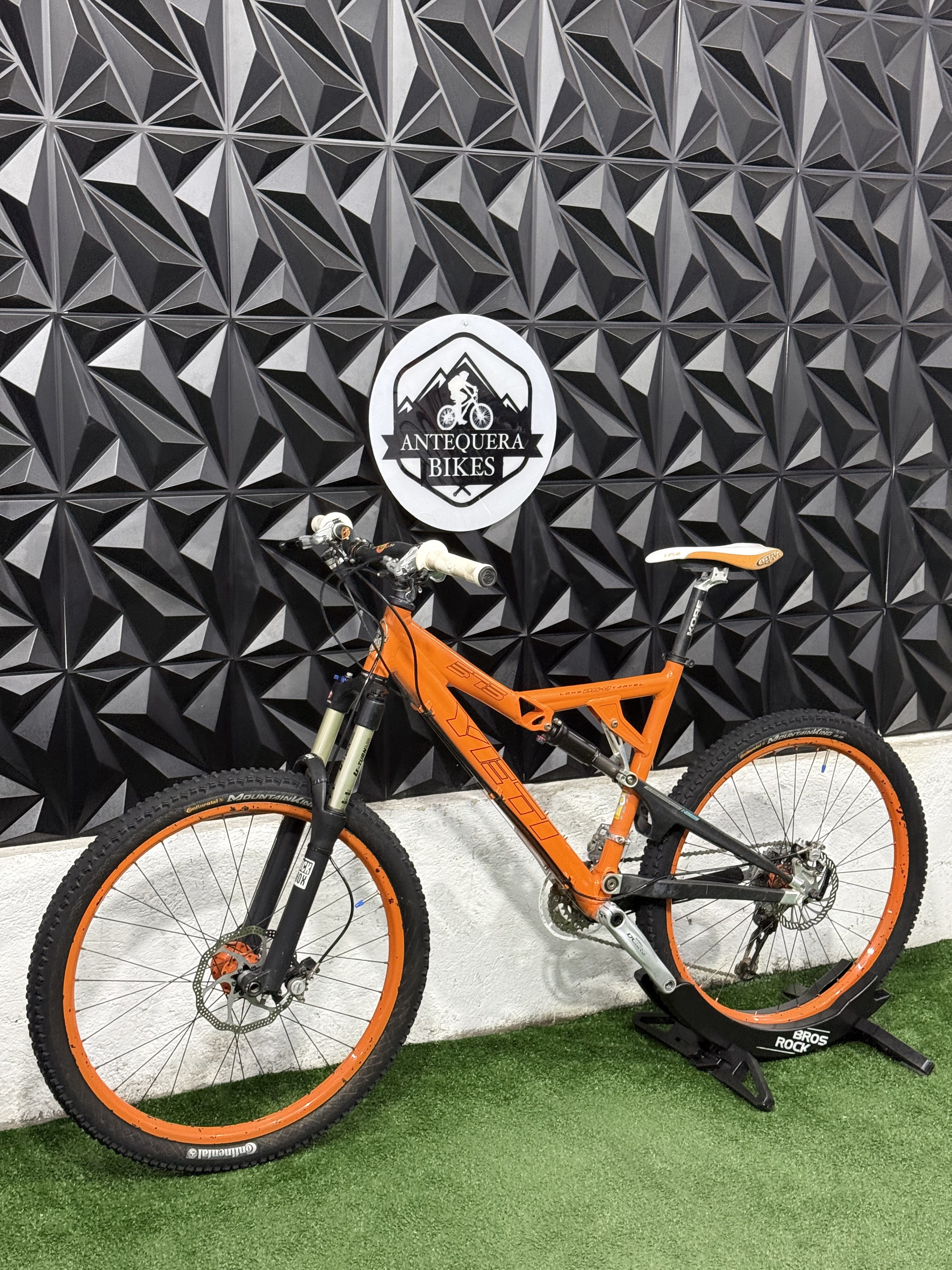 YETI SB 575