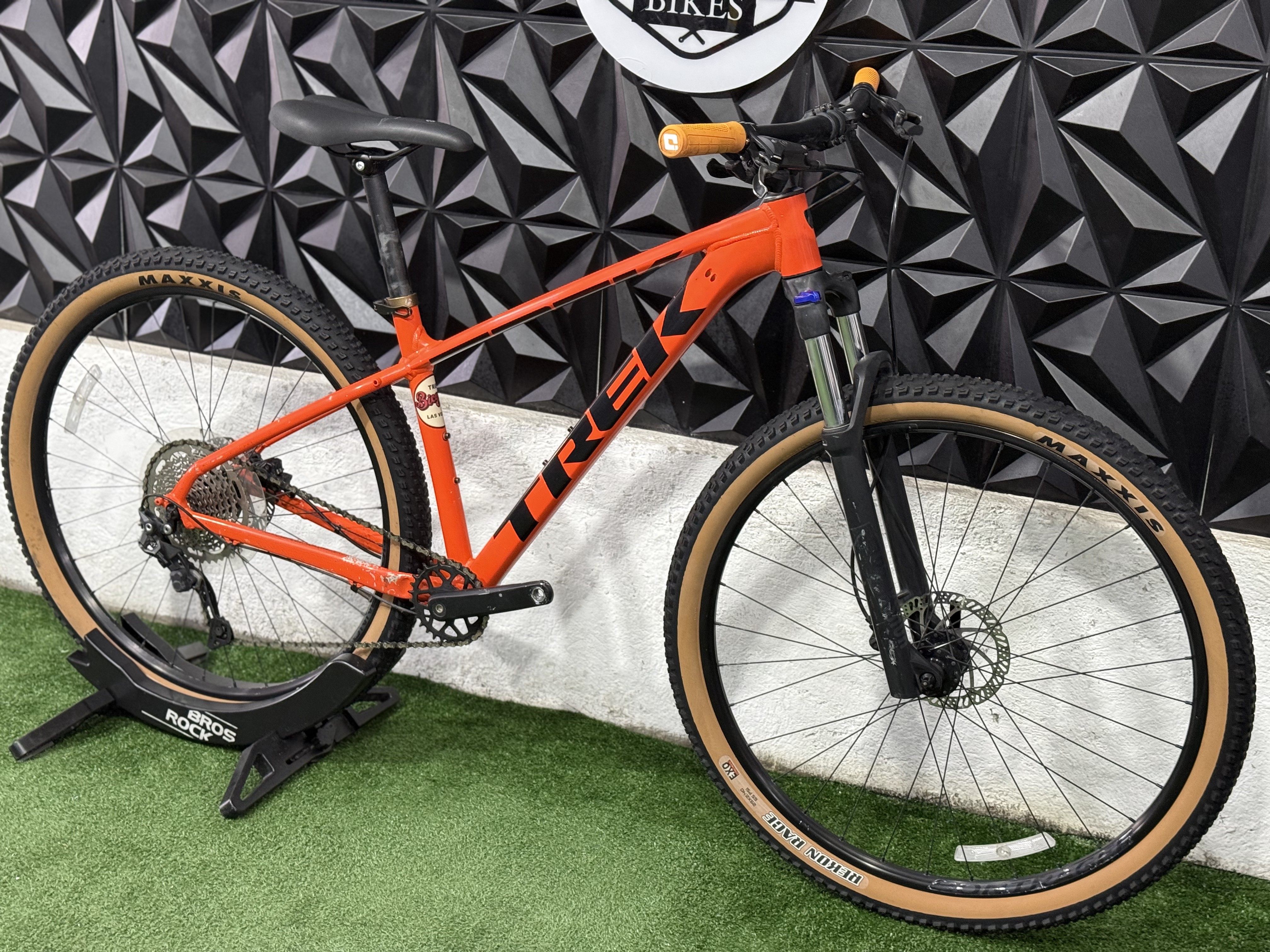 TREK MARLIN 7