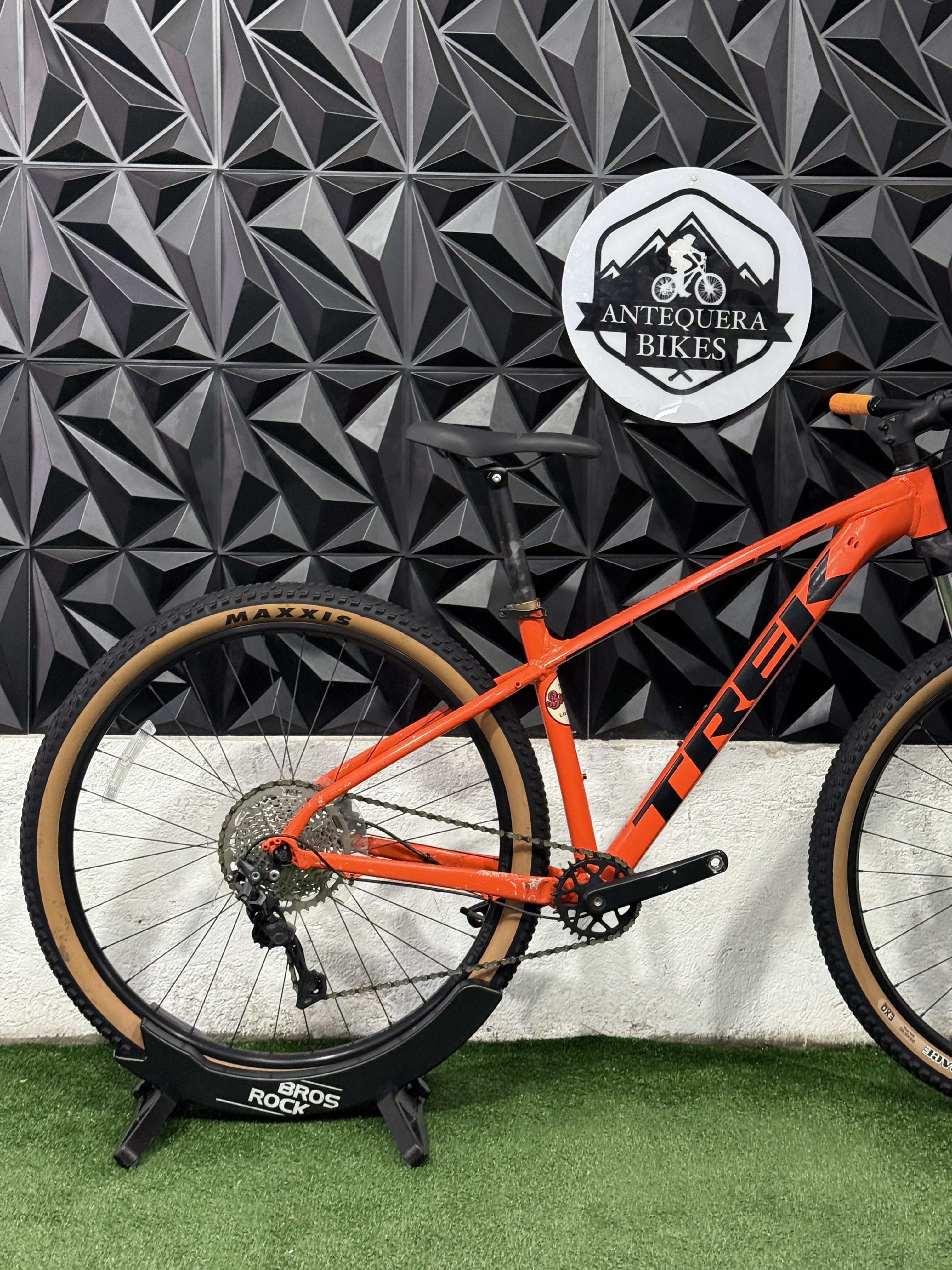 TREK MARLIN 7