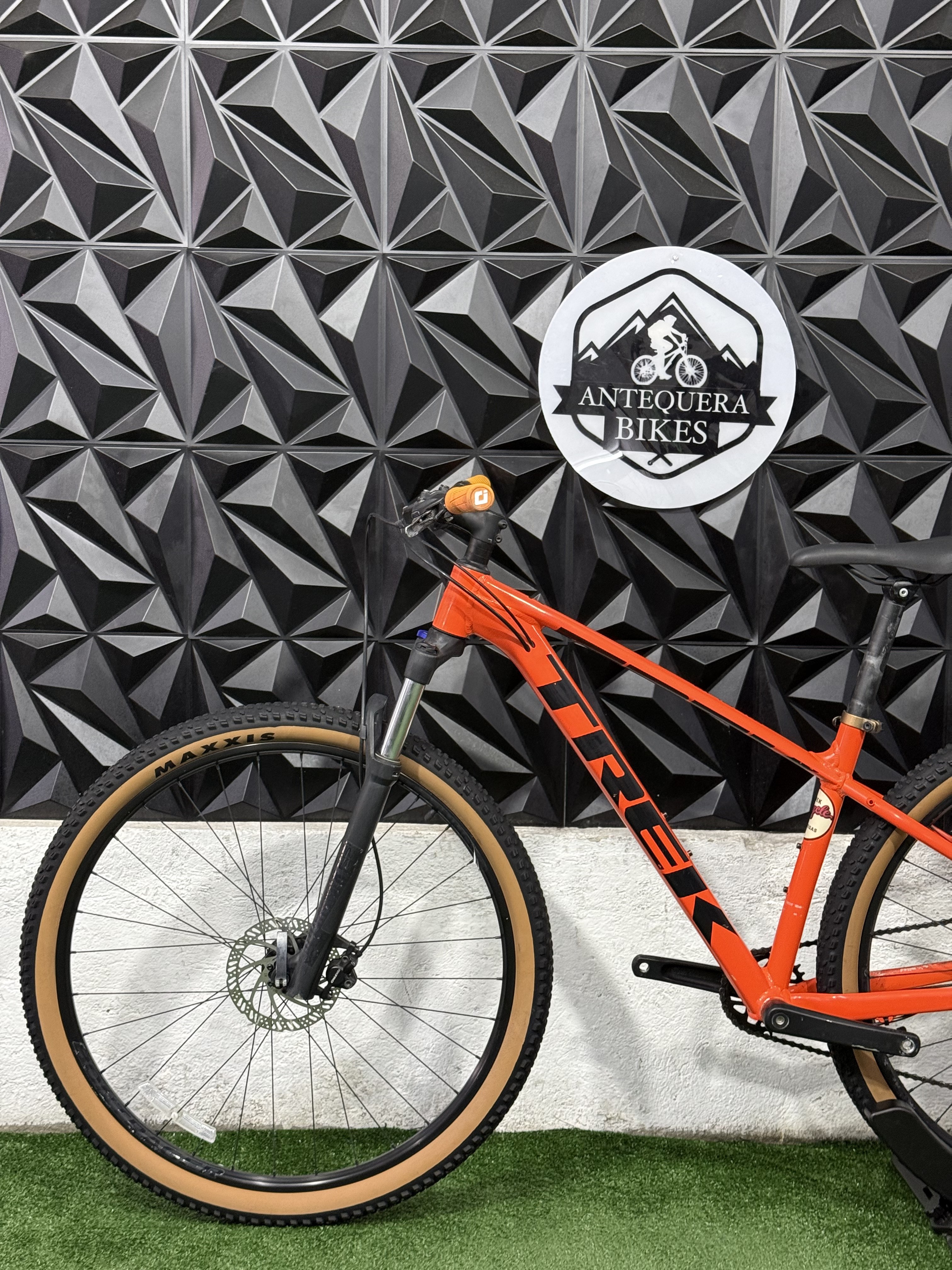 TREK MARLIN 7
