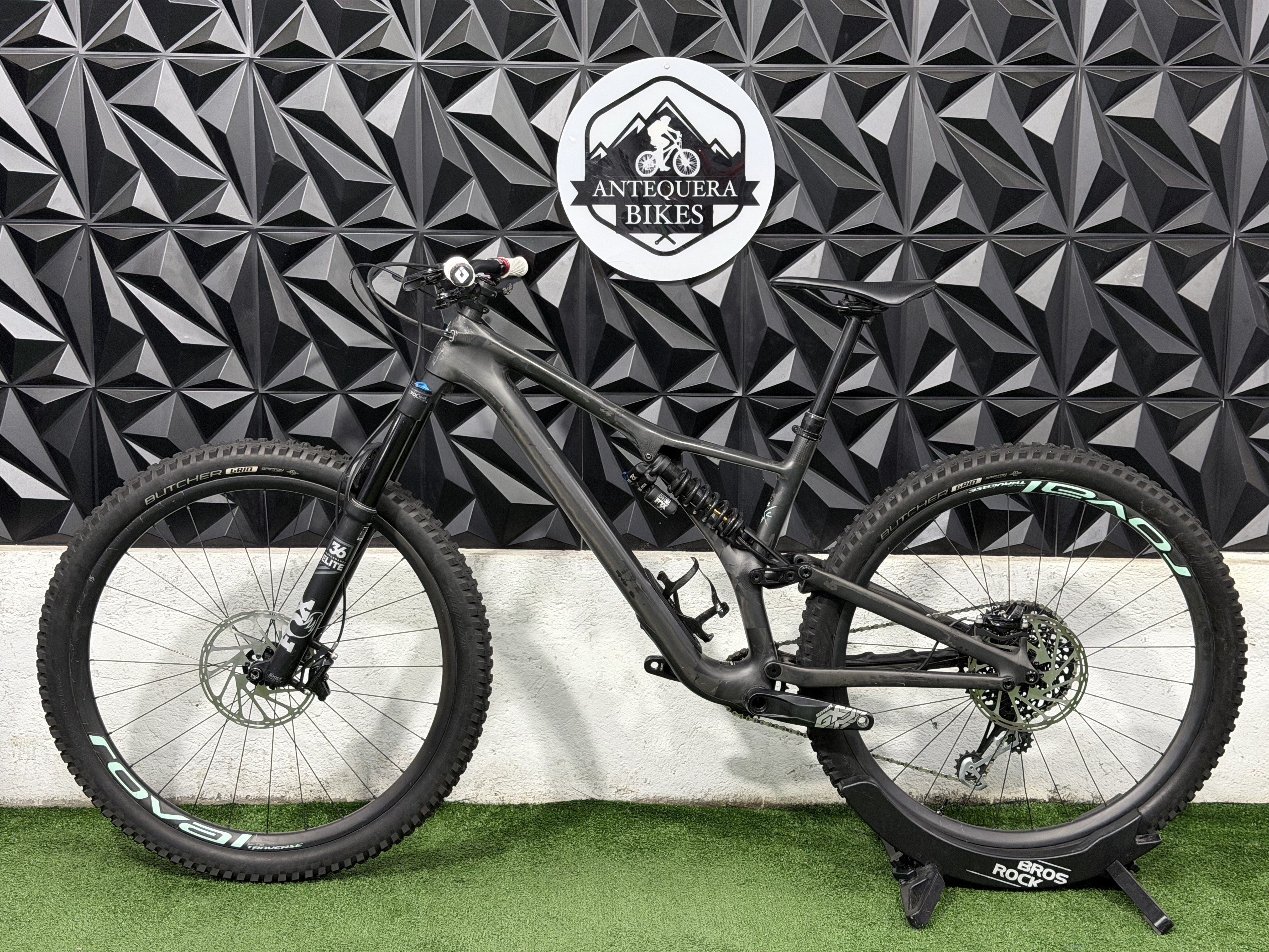 SPECIALIZED STUMPJUMPER EVO FULL CARBON