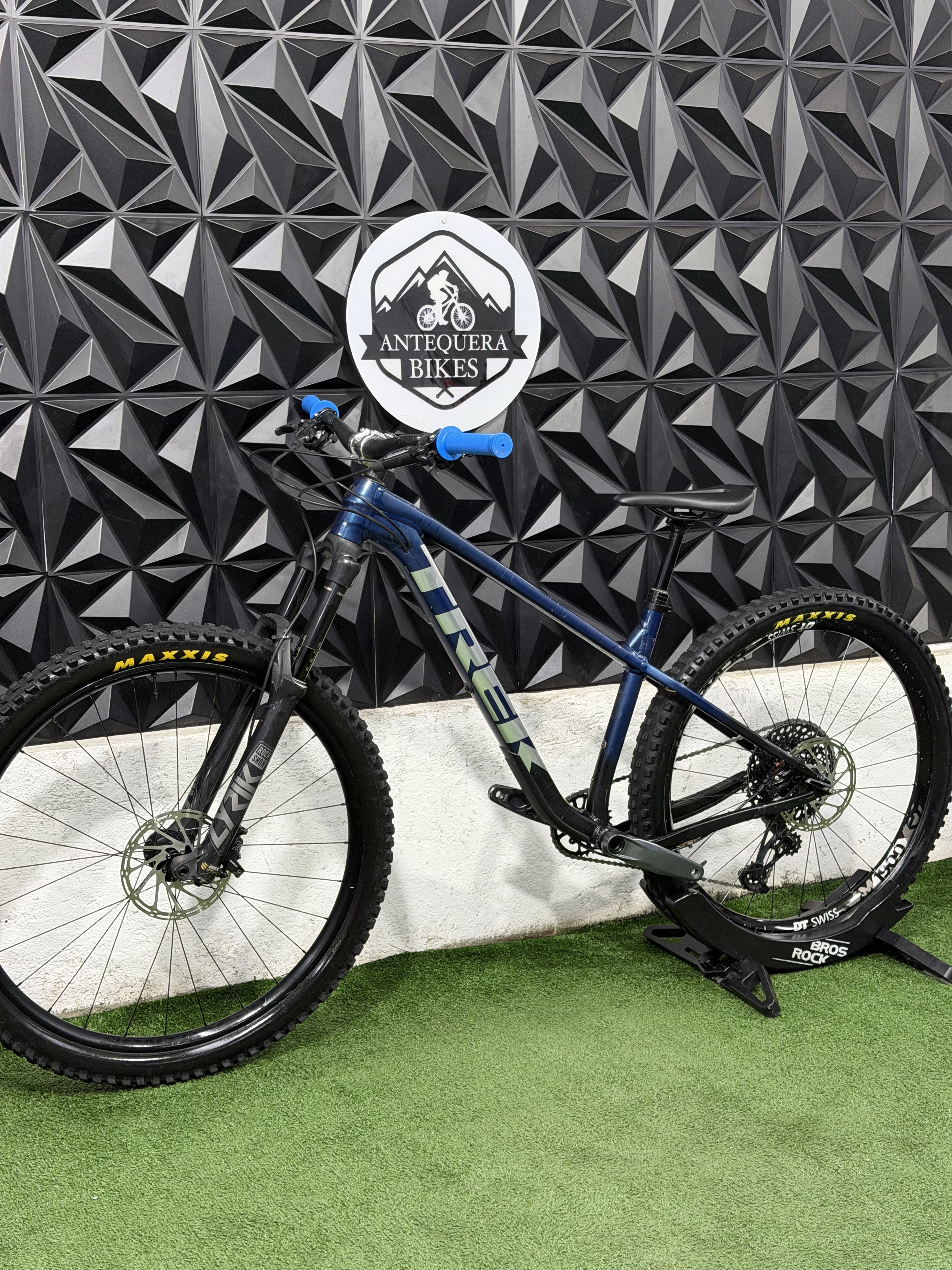 TREK ROSCOE 8 GEN 3 MEJORADA
