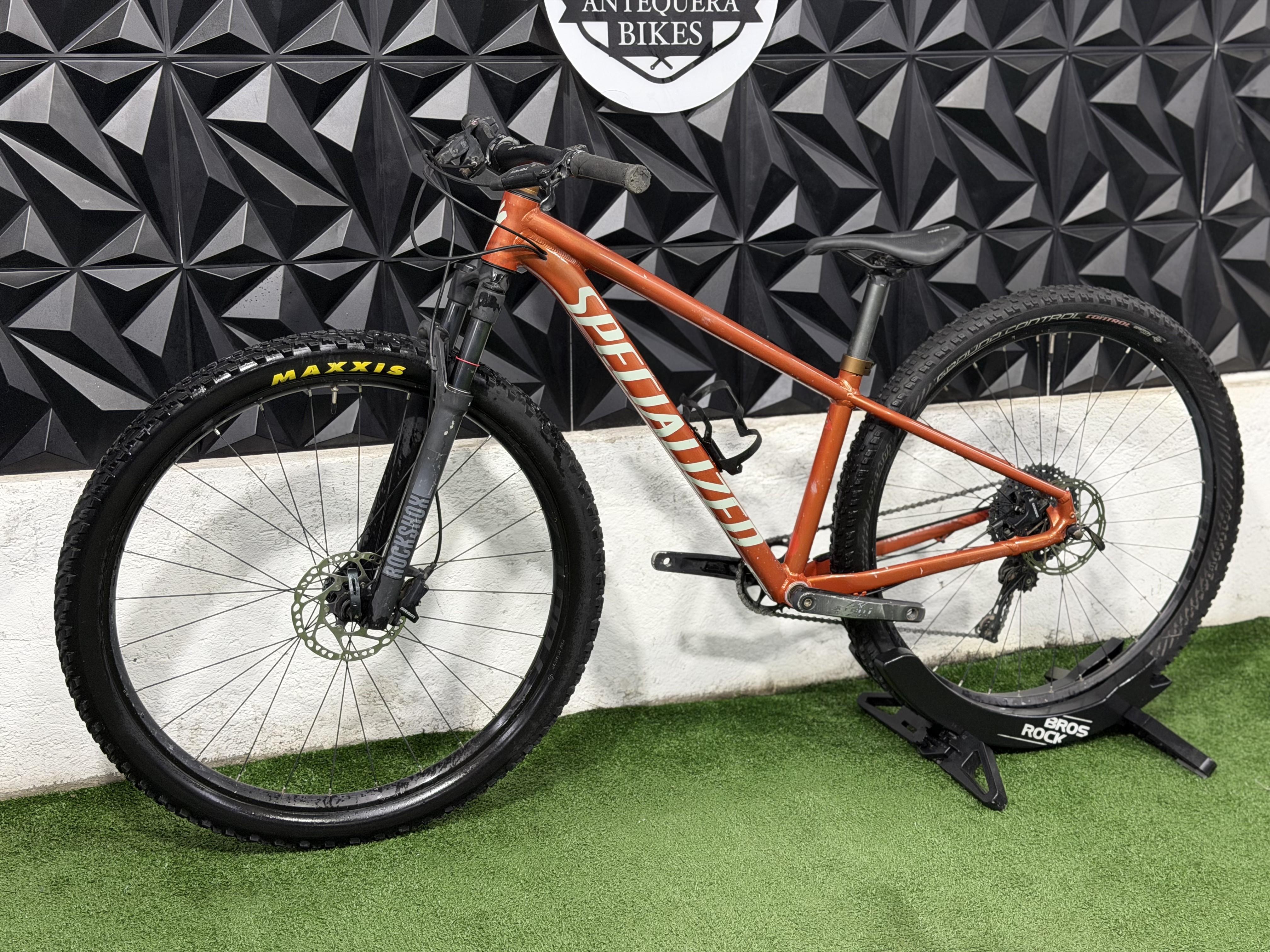 SPECIALIZED ROCKHOPPER SPORT