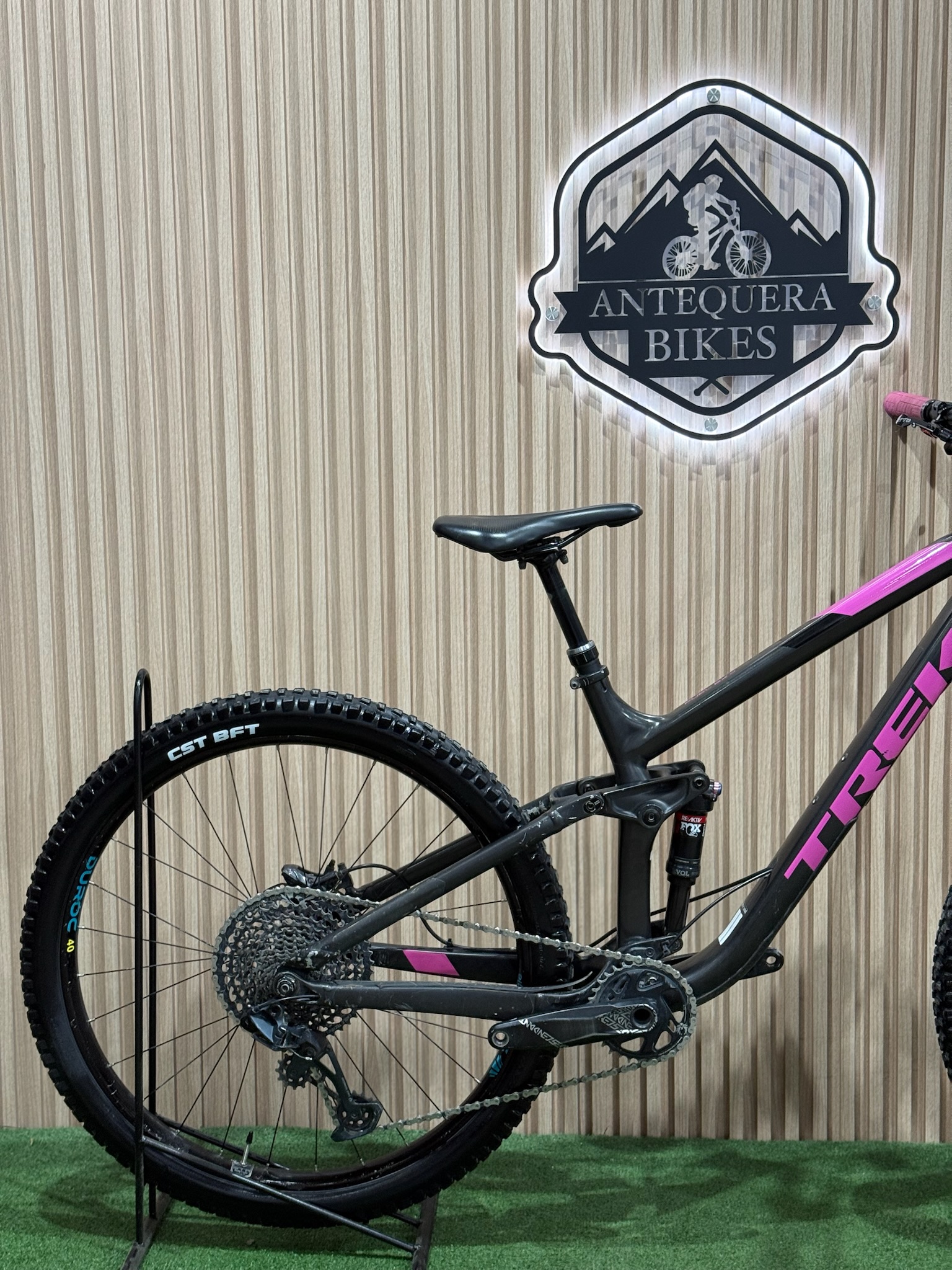 TREK FUEL EX 8