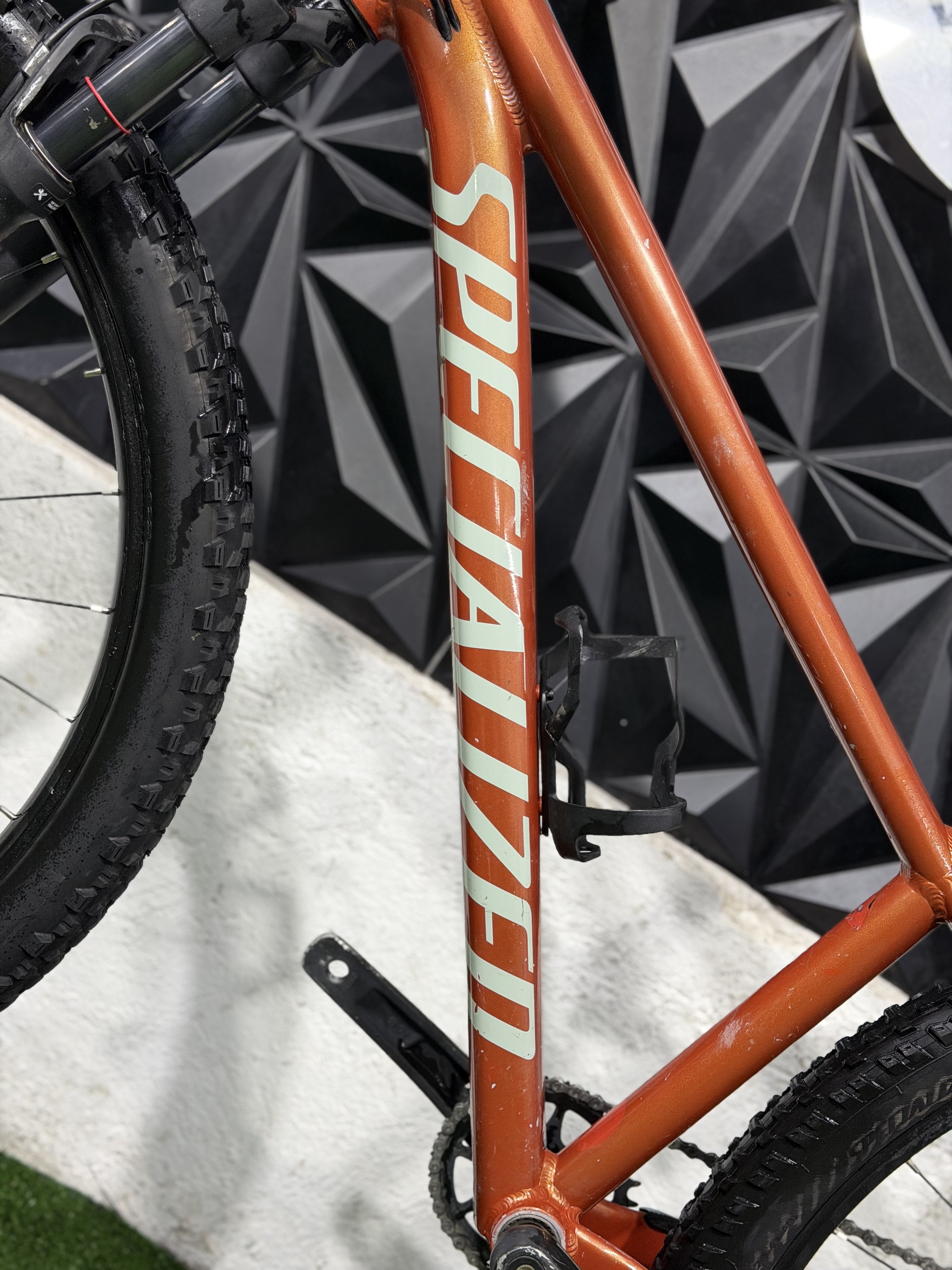 SPECIALIZED ROCKHOPPER SPORT