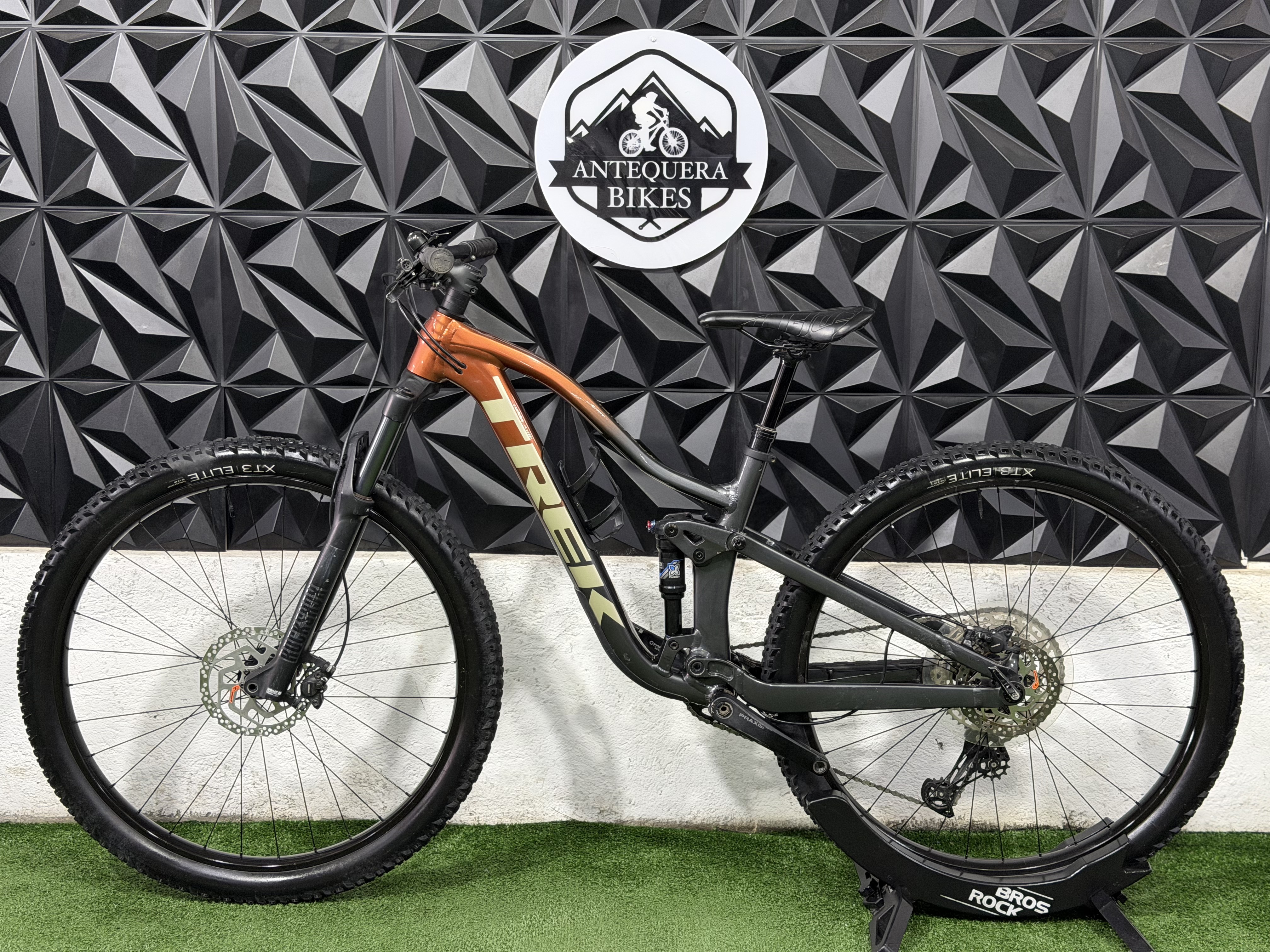 TREK TOP FUEL