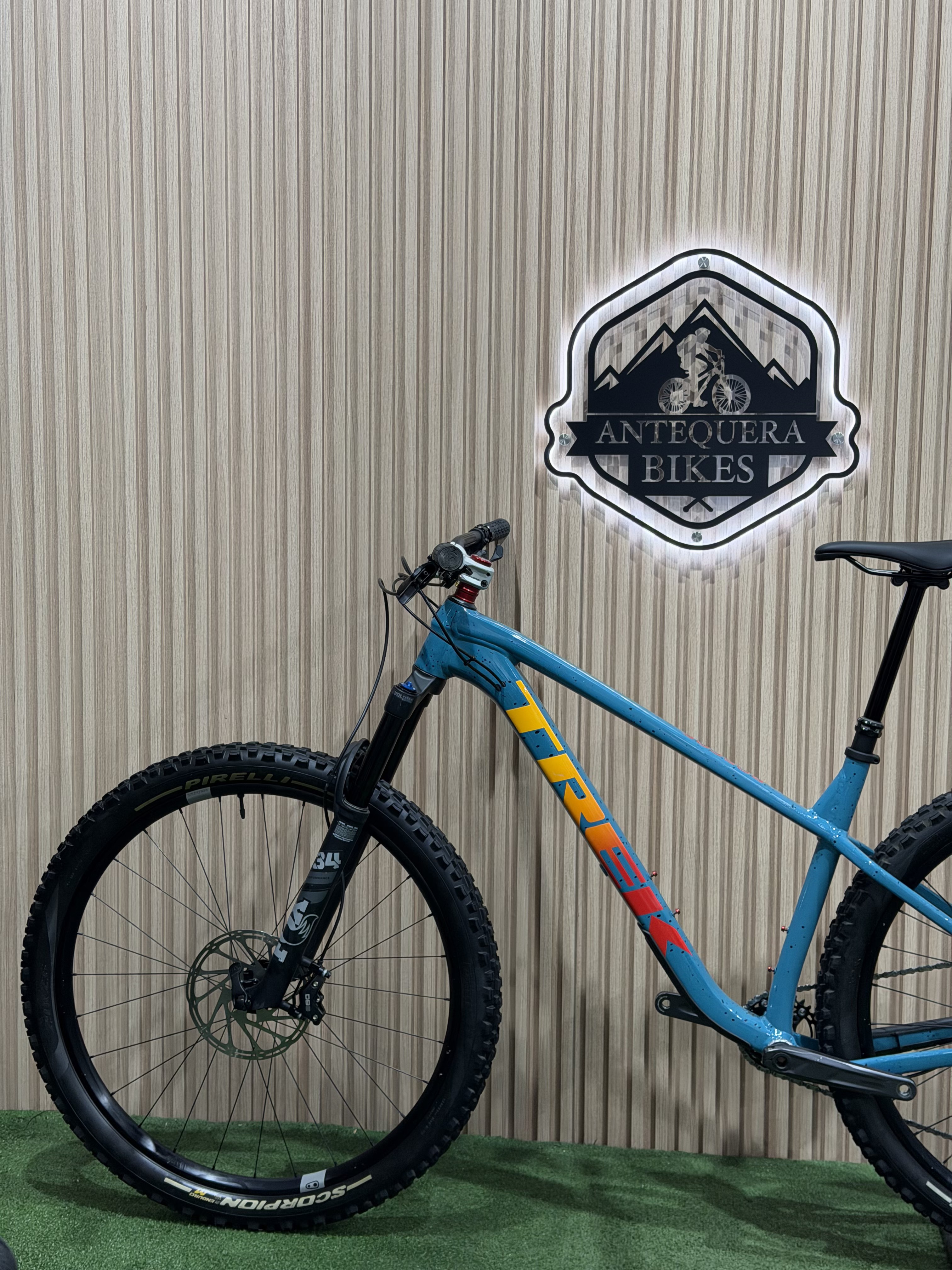 TREK ROSCOE 7 GEN 3 CON MEJORAS  IMPECABLE