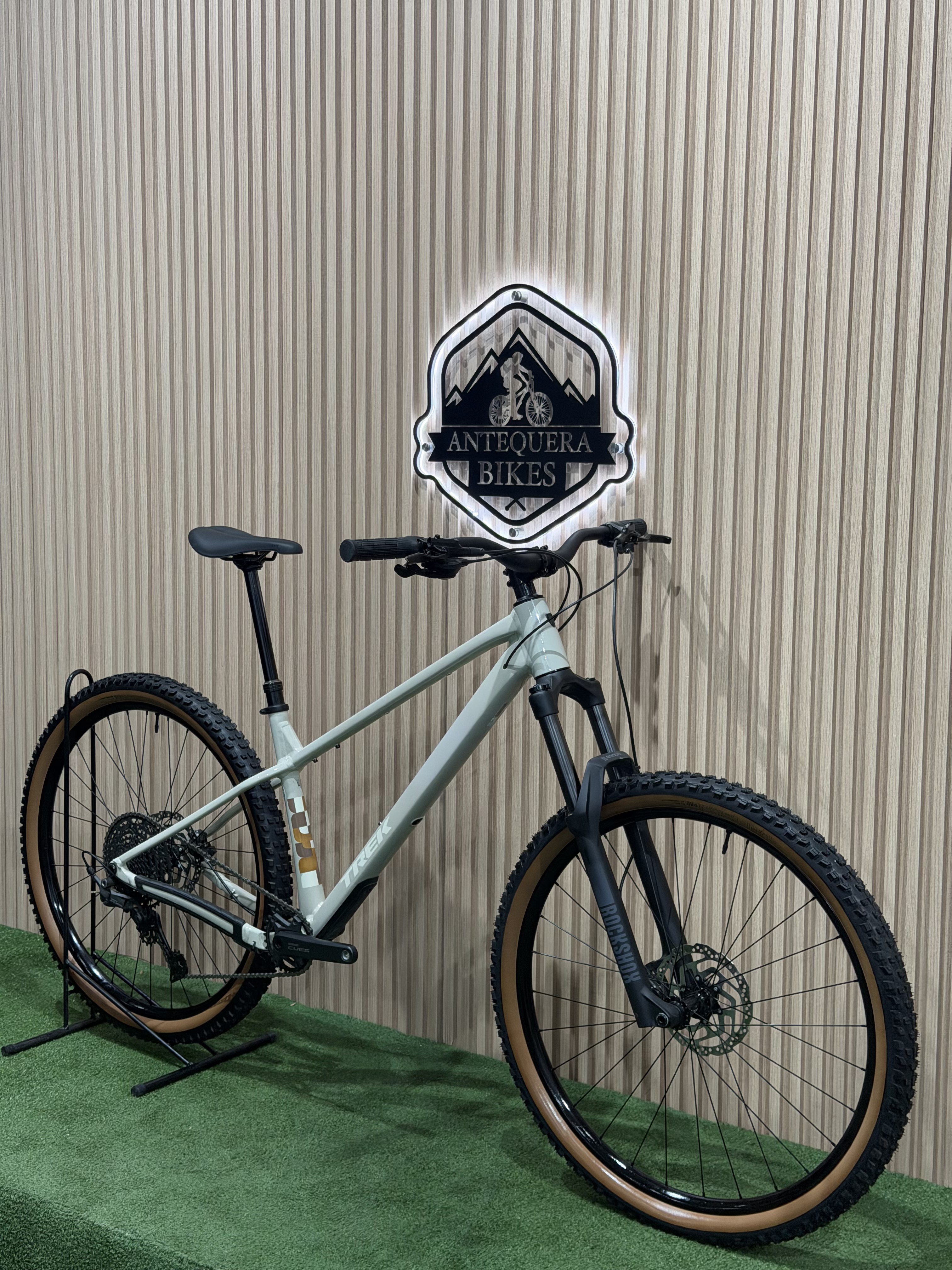 TREK ROSCOE 7 GEN 4
