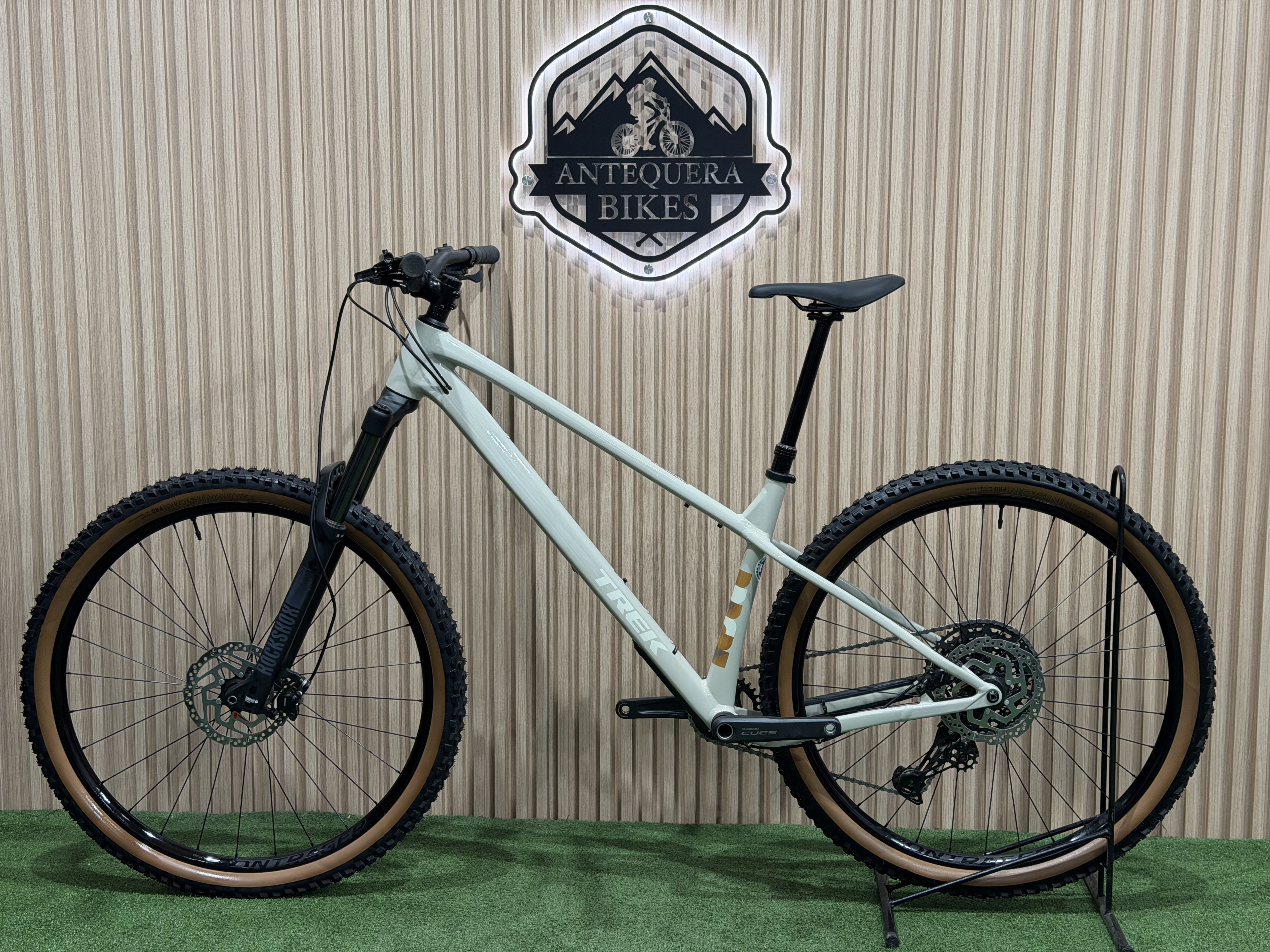 TREK ROSCOE 7 GEN 4