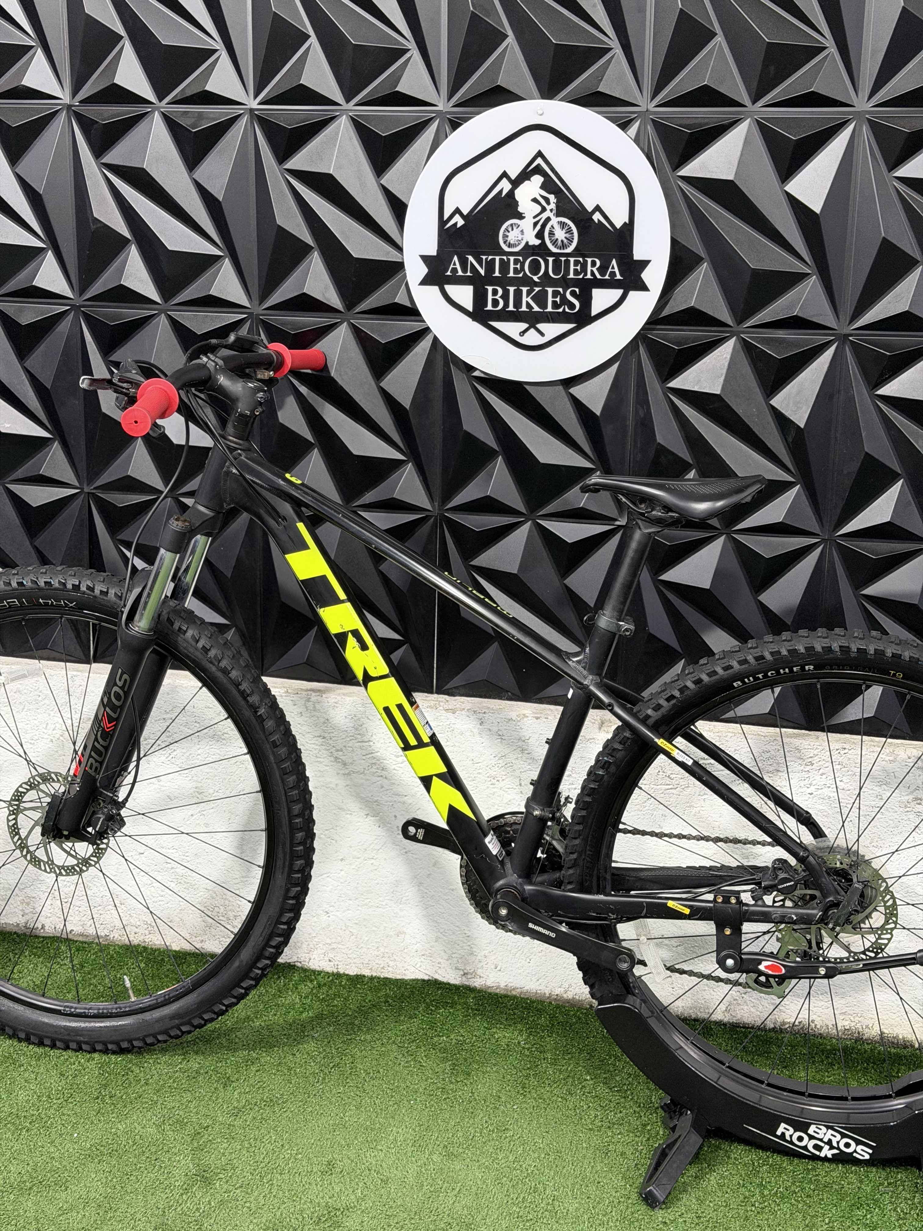 TREK MARLIN 6