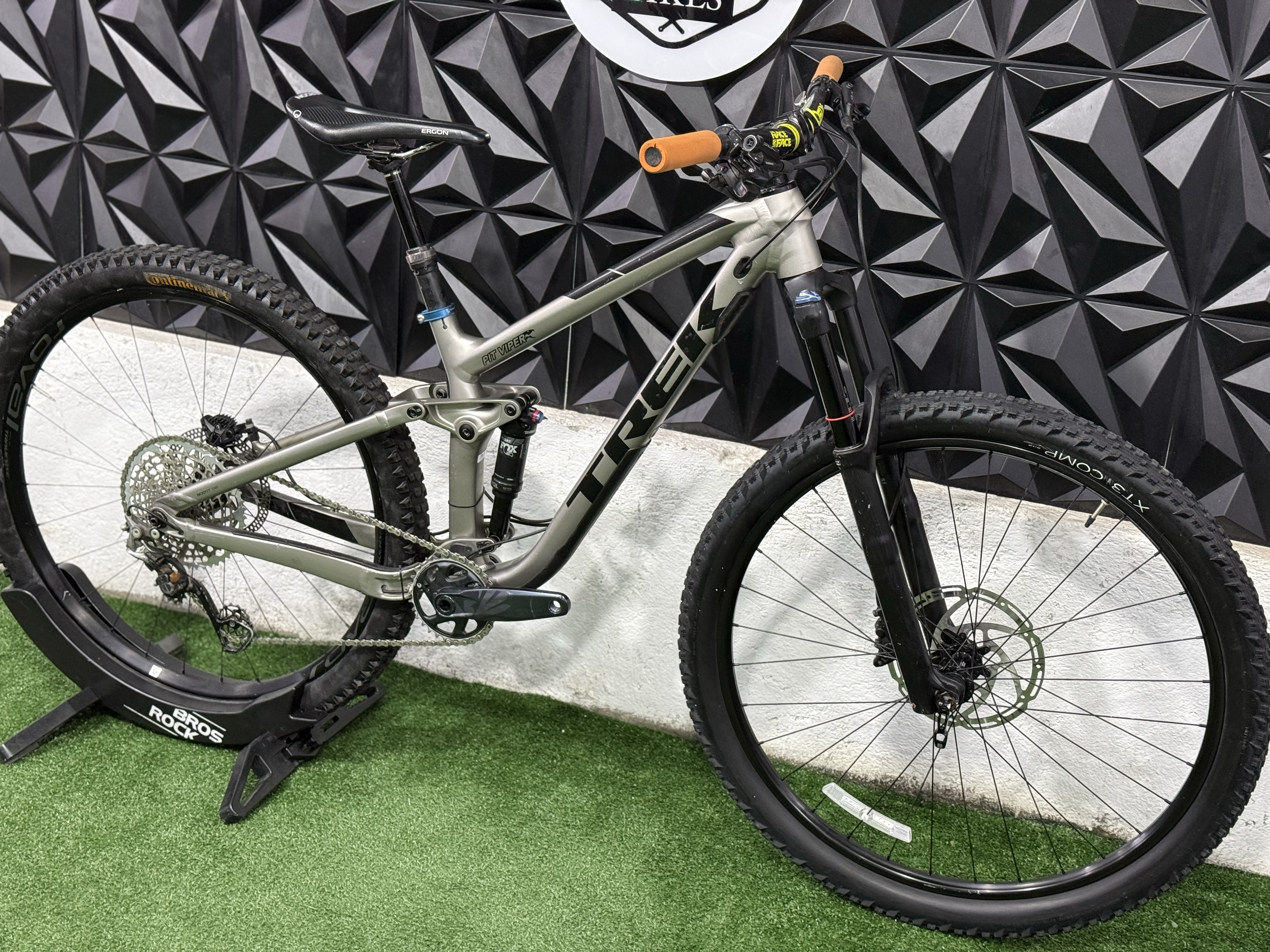 TREK FUEL EX 7