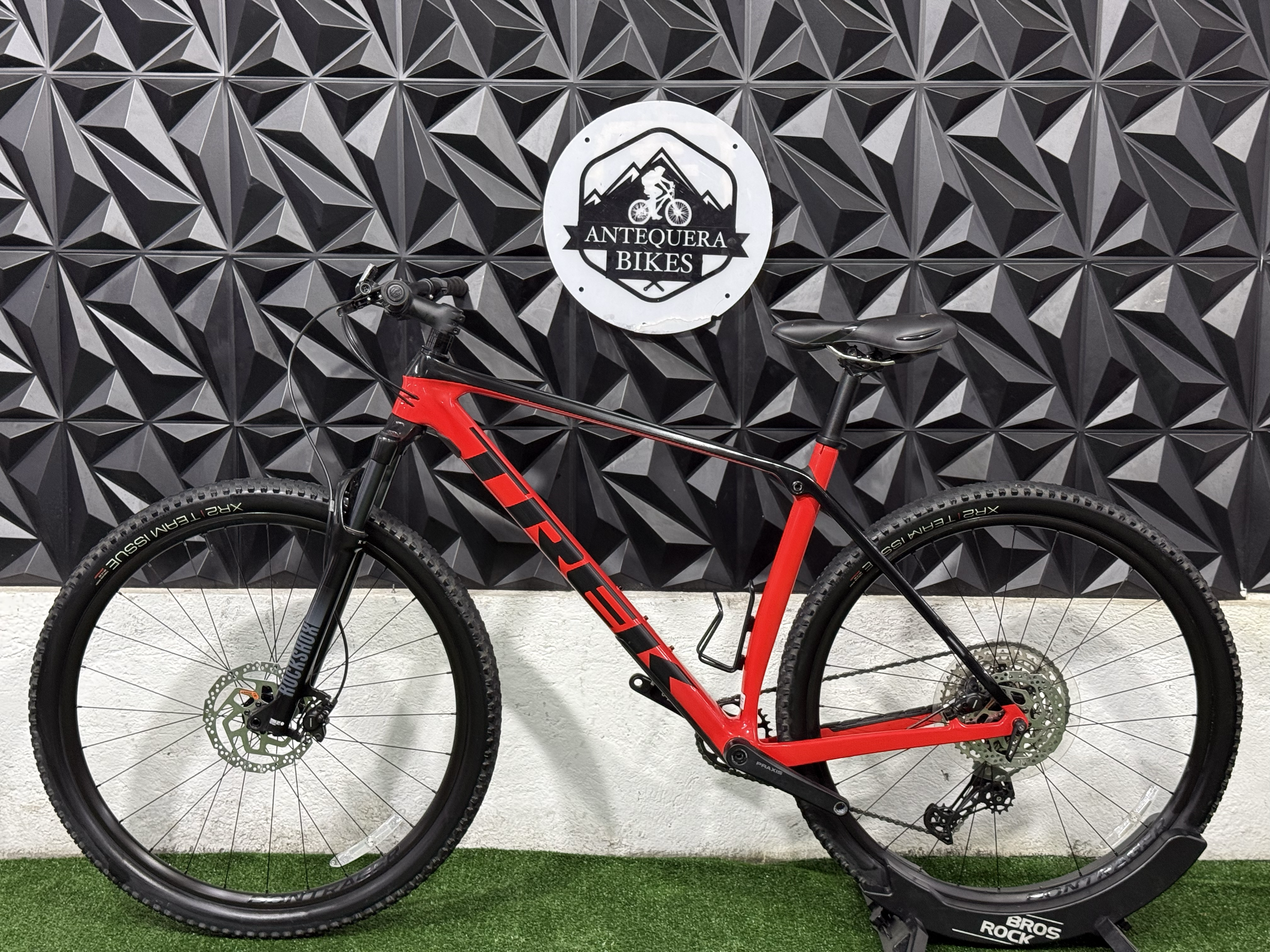 TREK PROCALIBER 9.5 CARBÓN