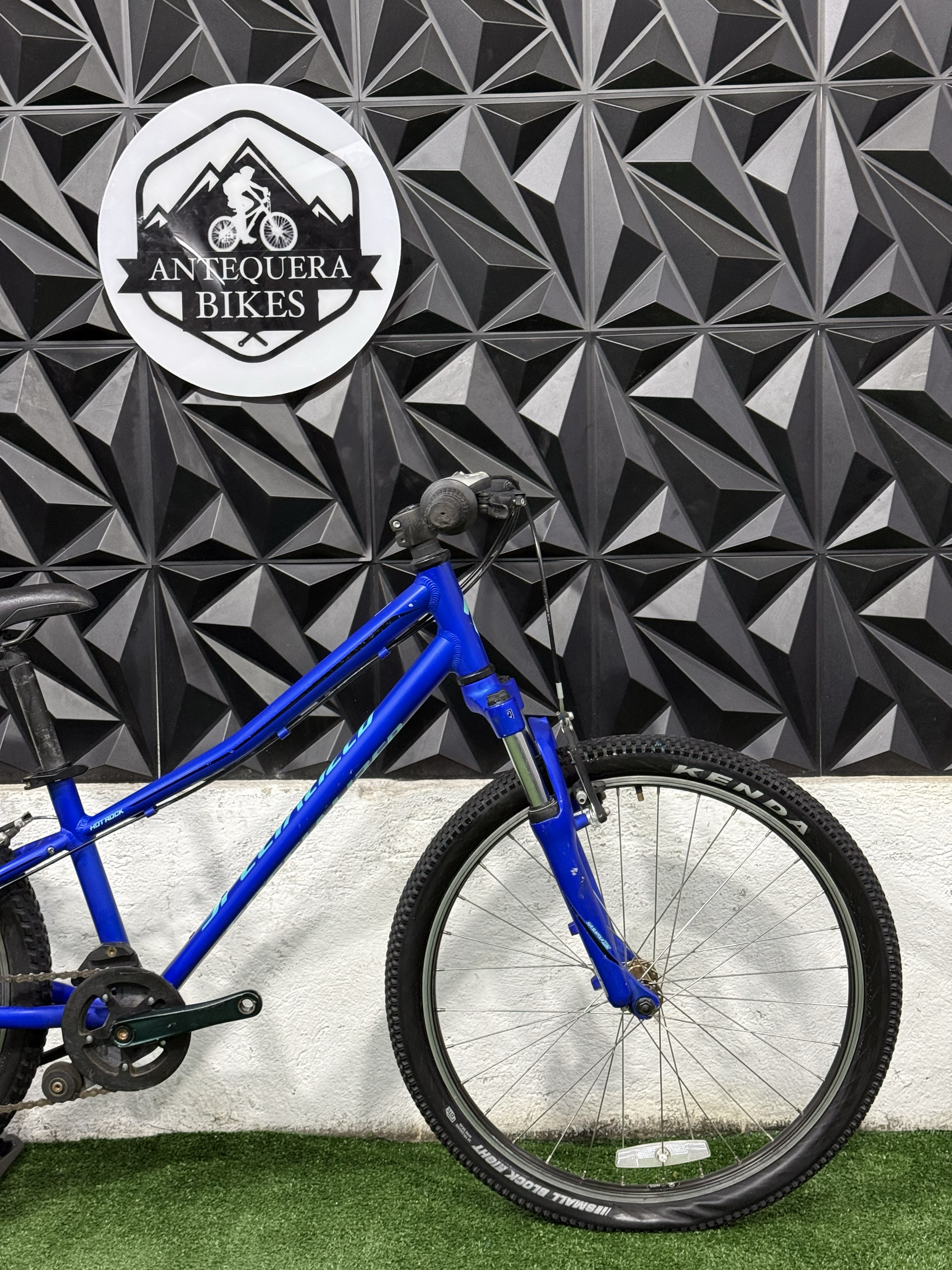 SPECIALIZED HOT ROCK