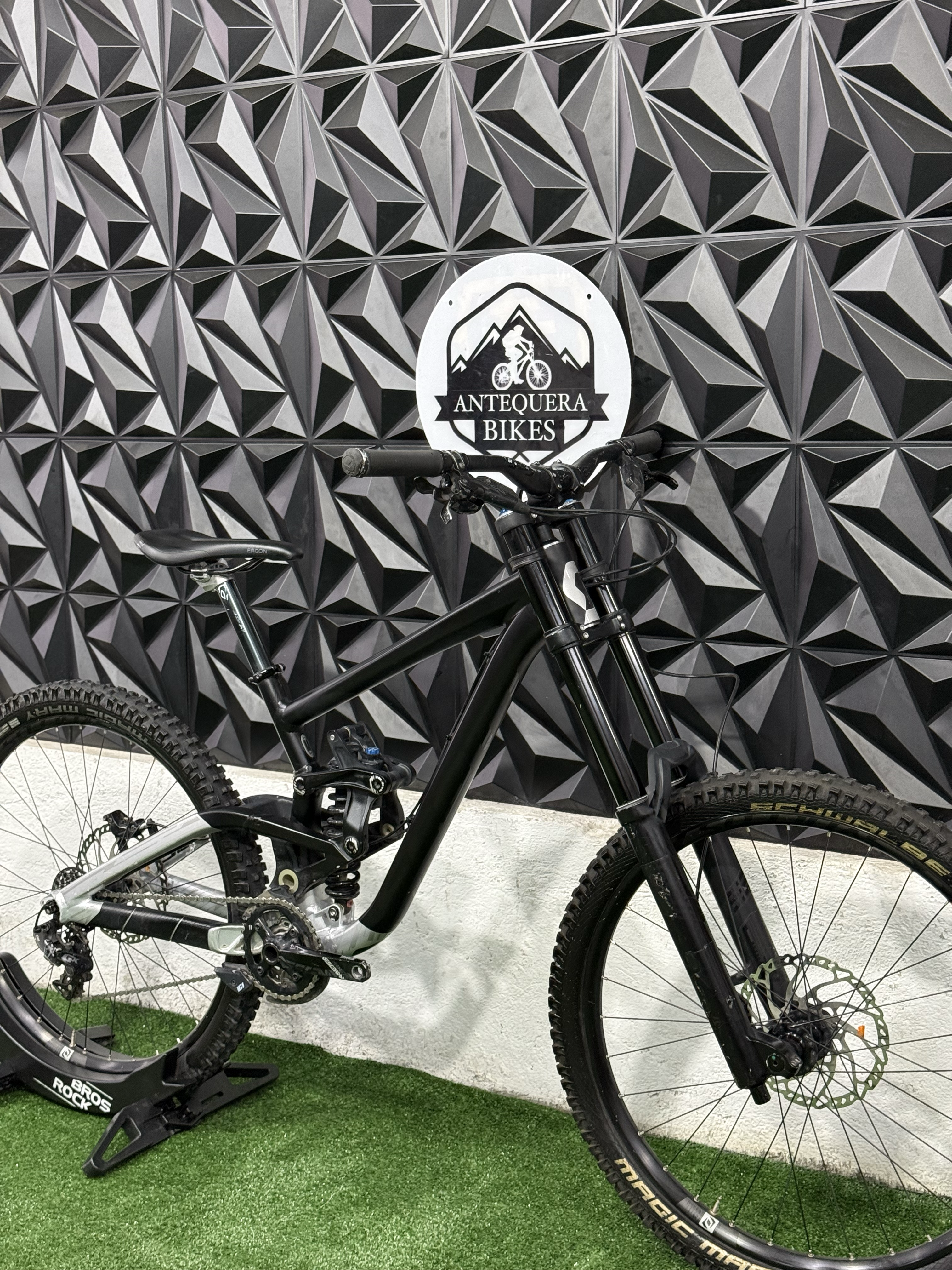 SCOTT GAMBLER 720
