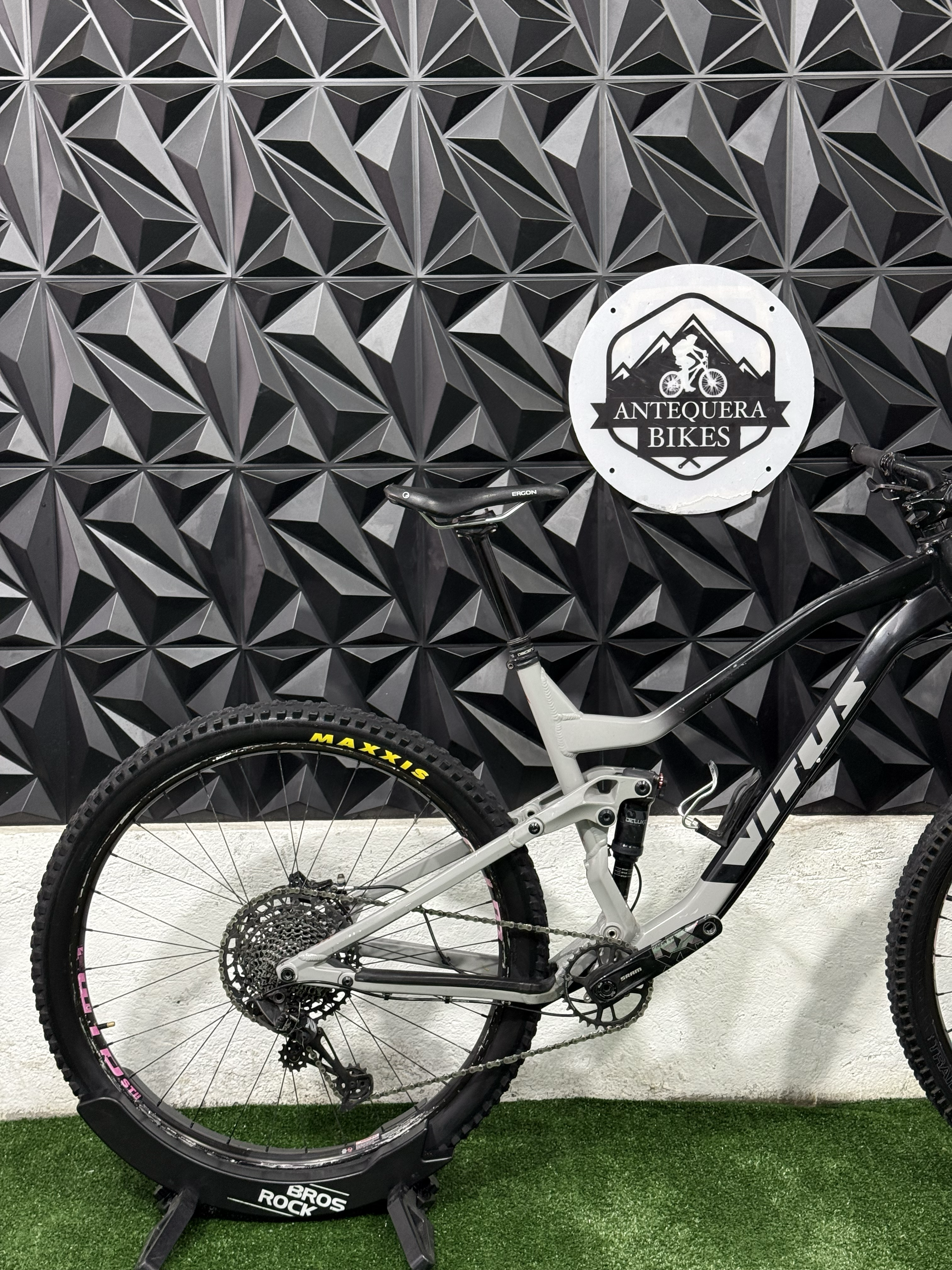 VITUS ESCARPE