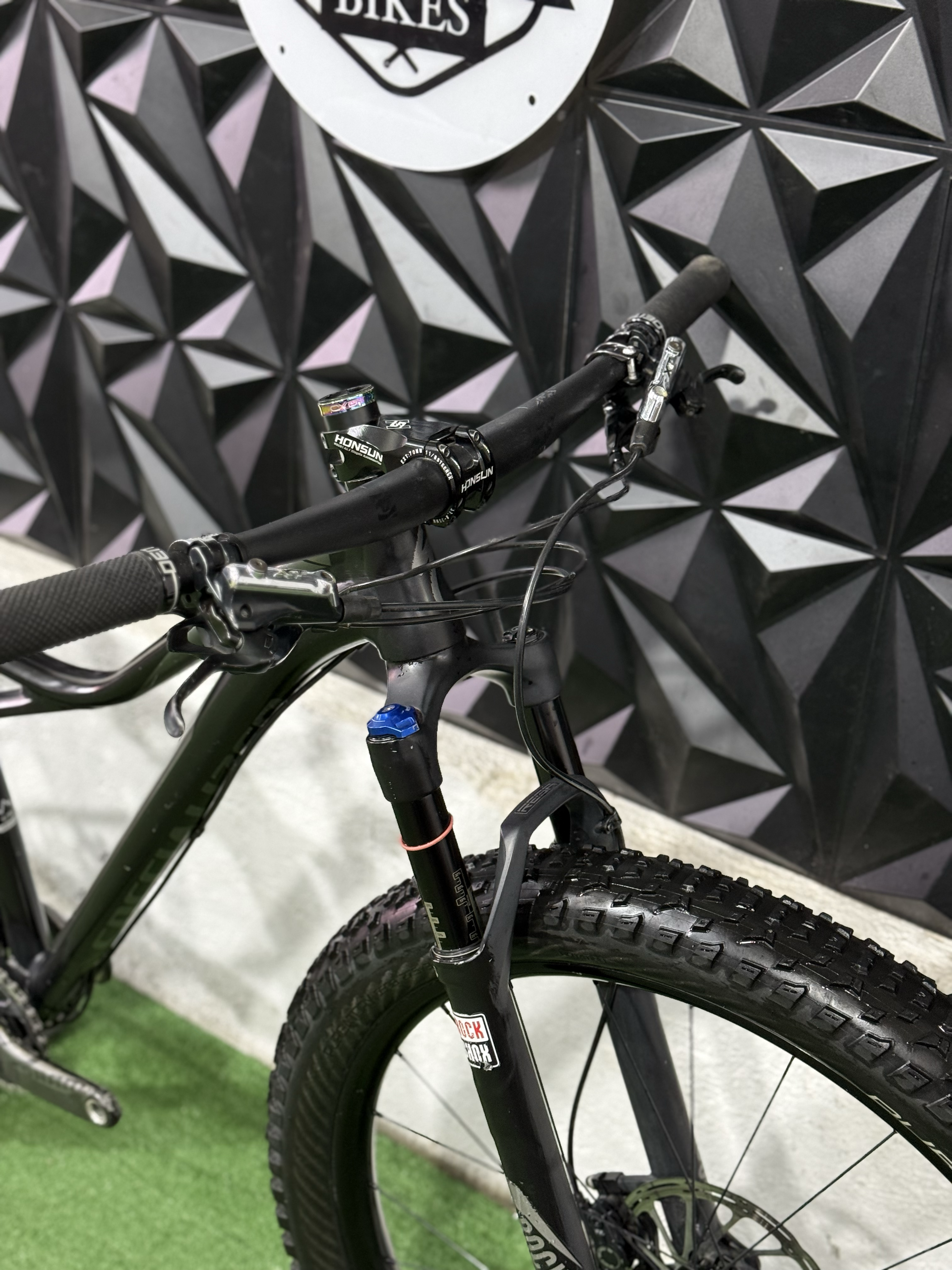 SPECIALIZED RUZE